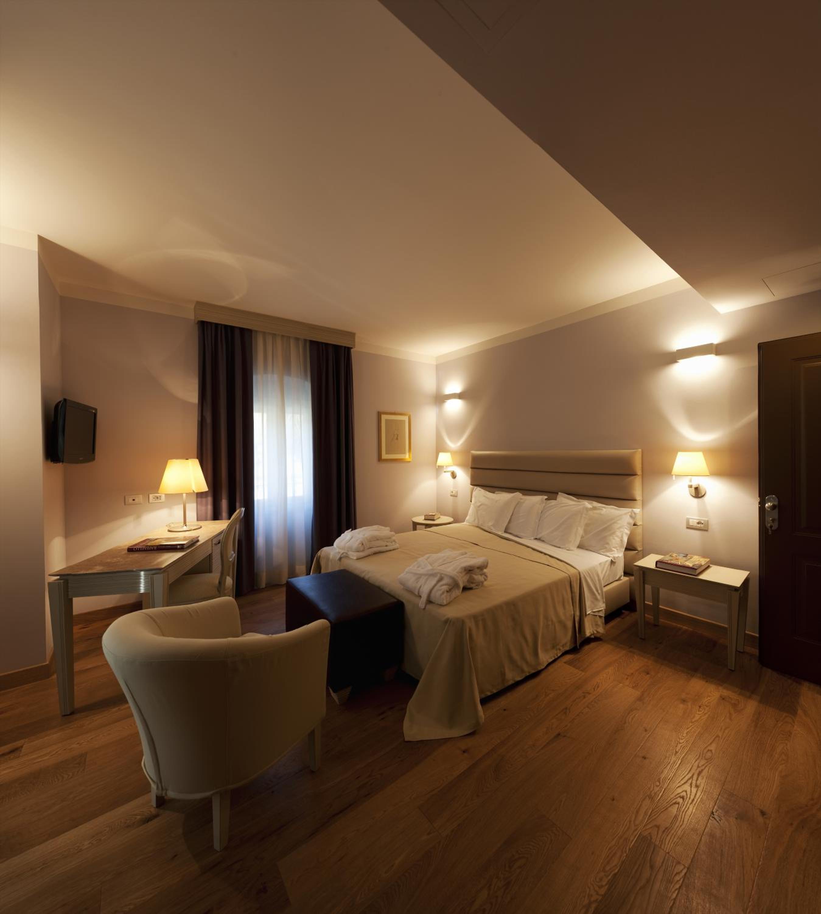 Superior Double Room - Photo 4