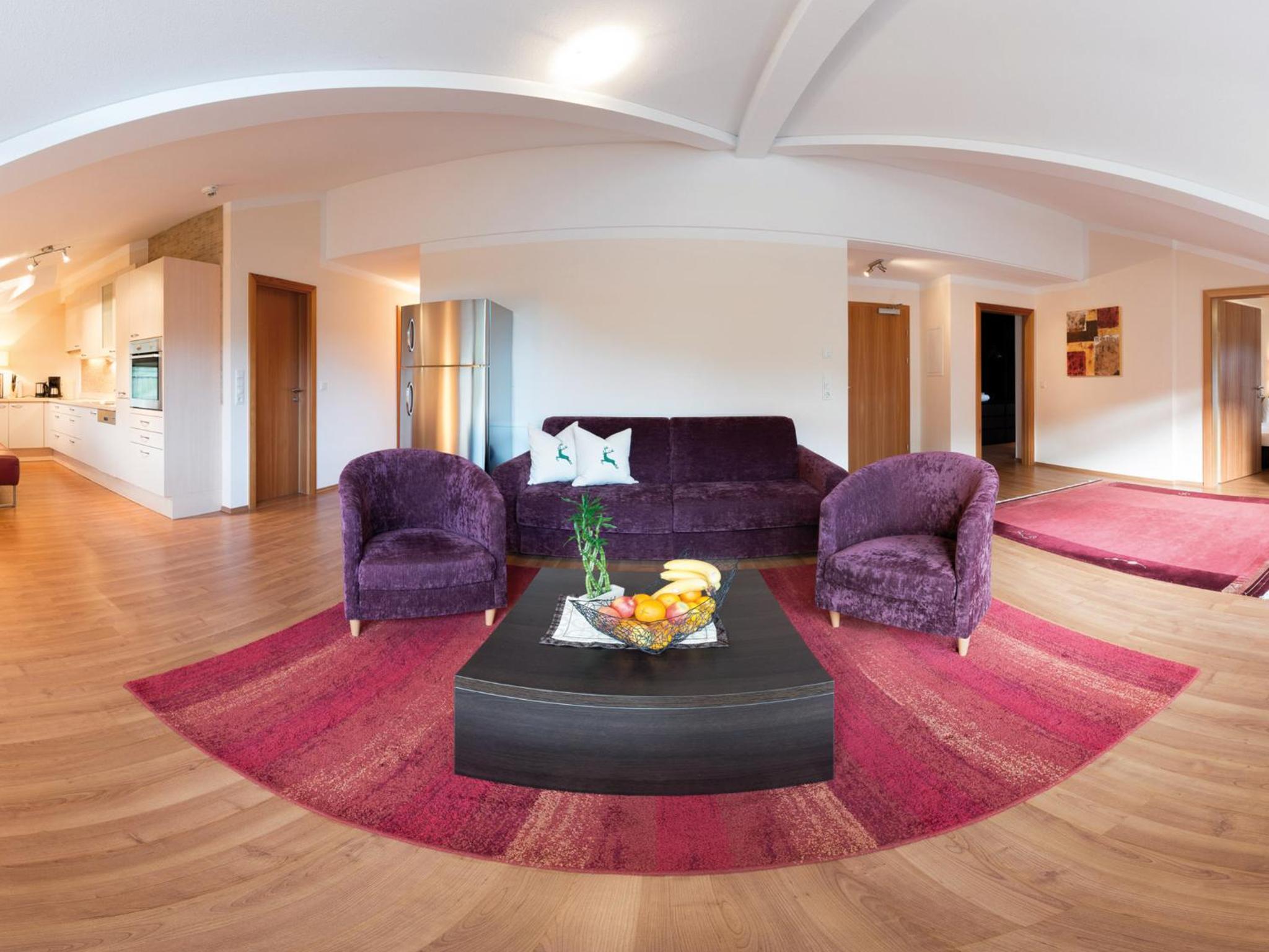 Four-Bedroom Apartment - Photo 4