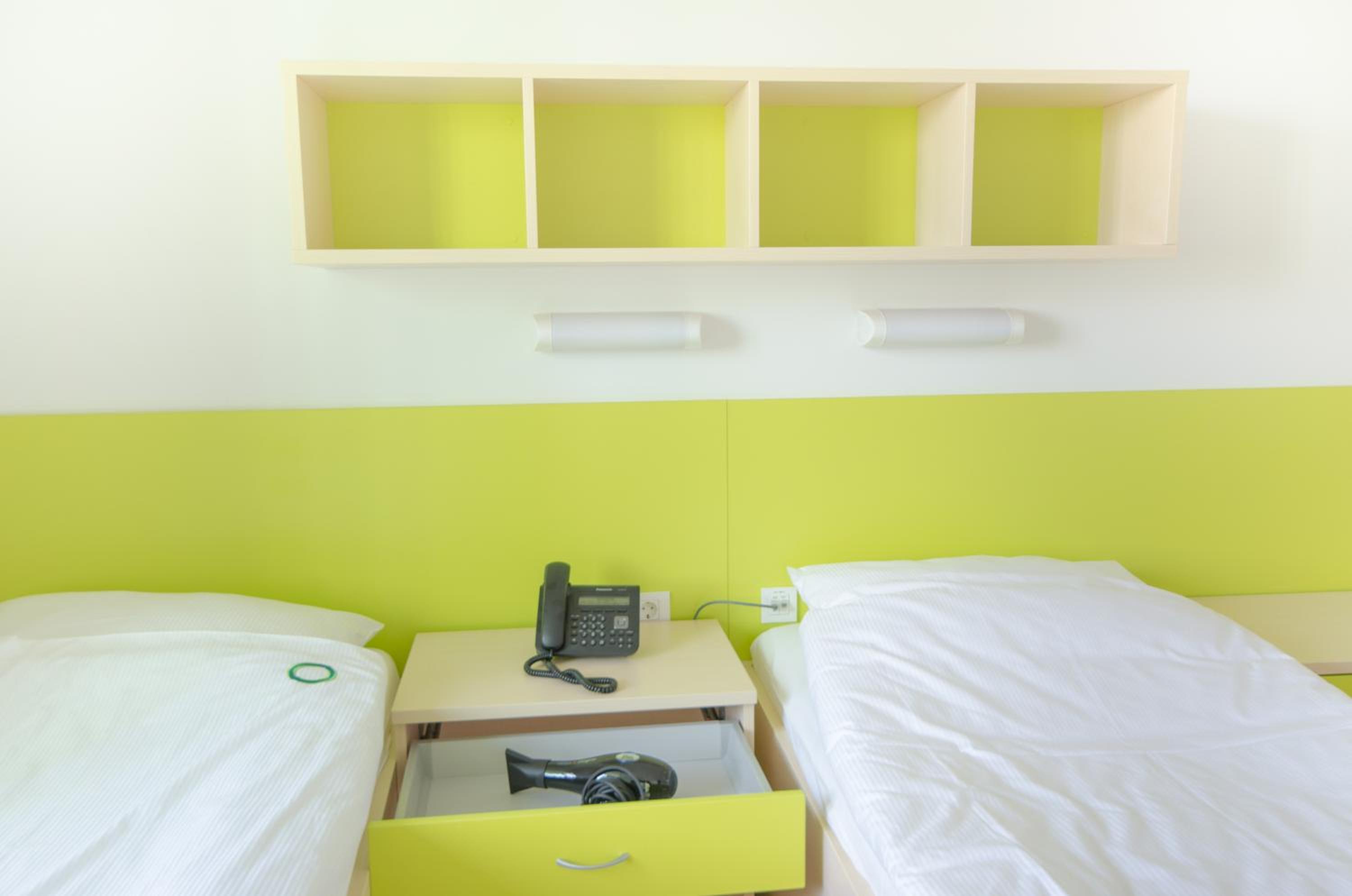 Twin Room photo 2