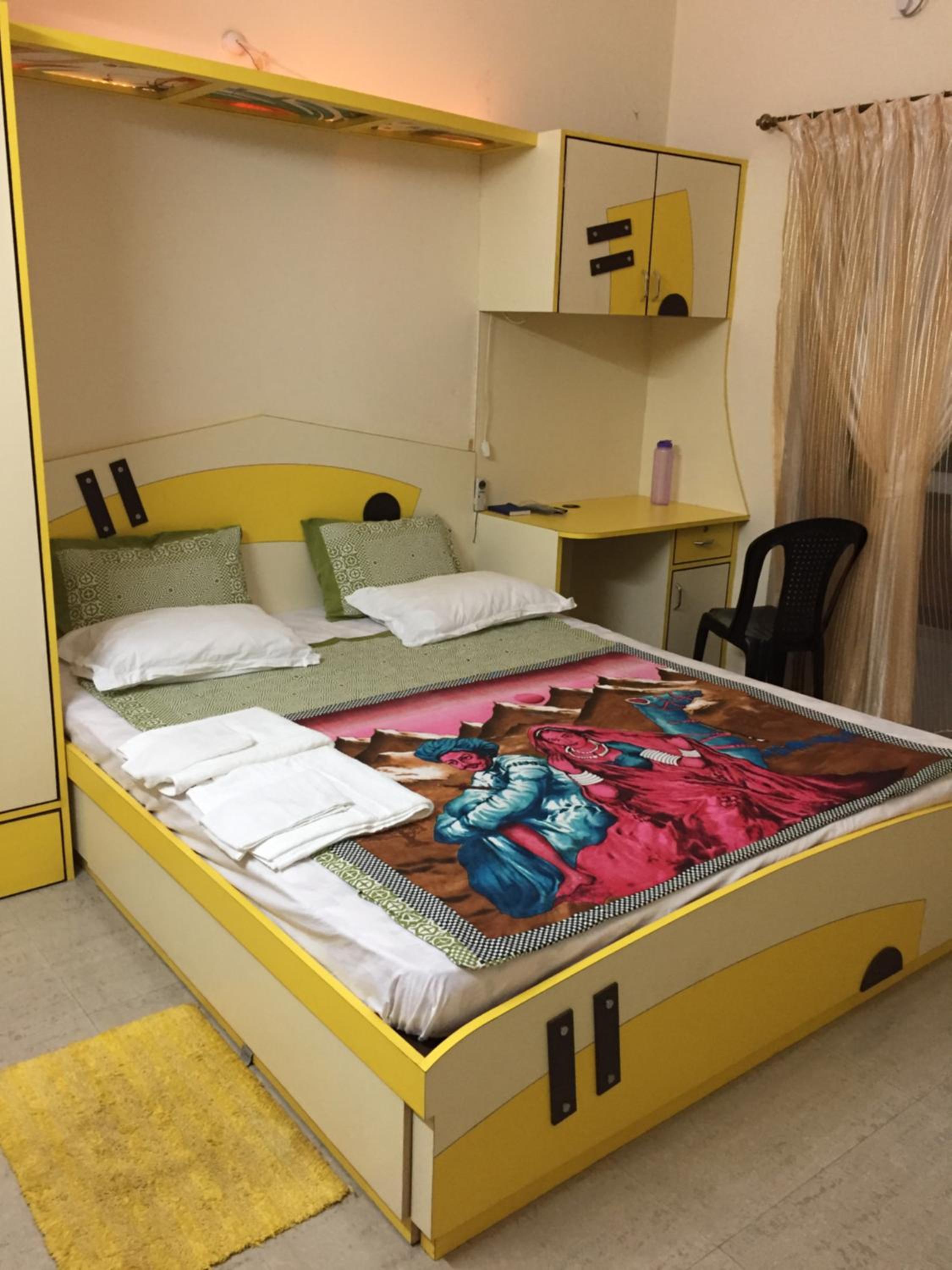 Deluxe King Room - Photo 3