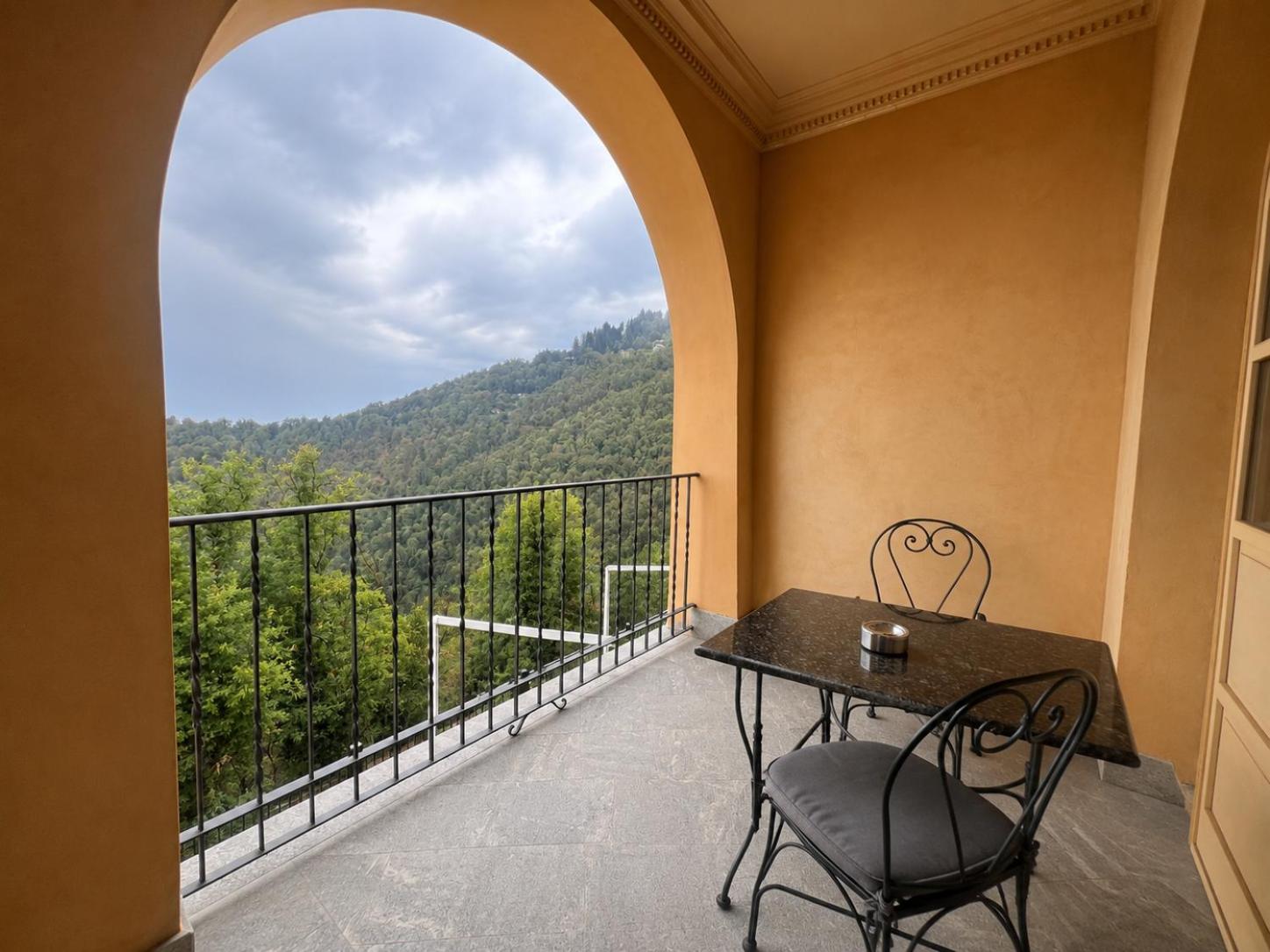 Junior Suite with Balcony