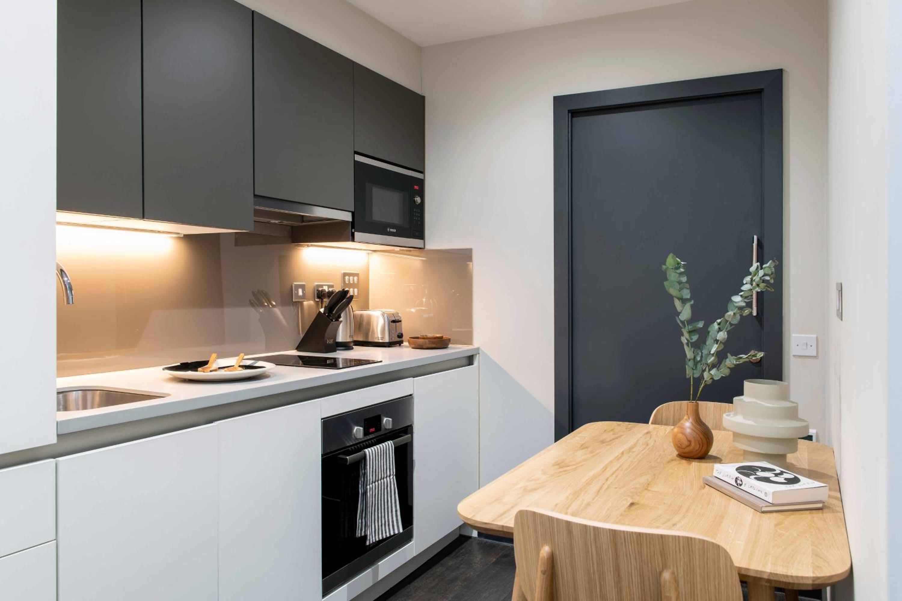 One-Bedroom Suite