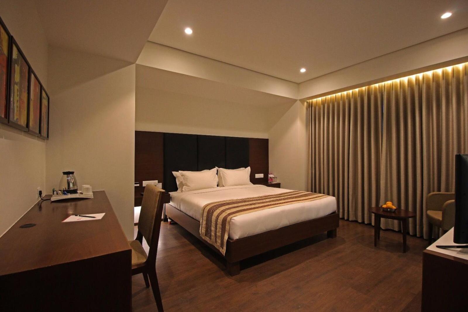 Deluxe Double or Twin Room - Photo 2