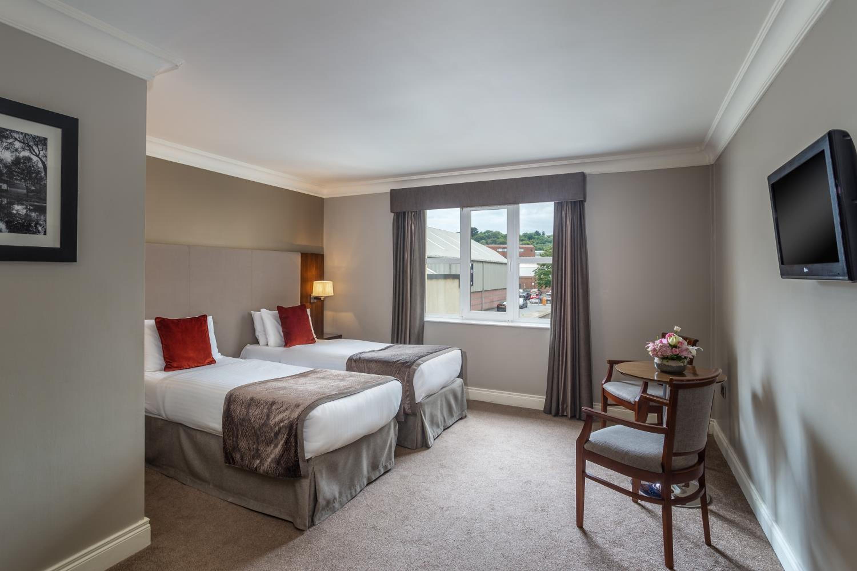 Twin Room - Photo 3
