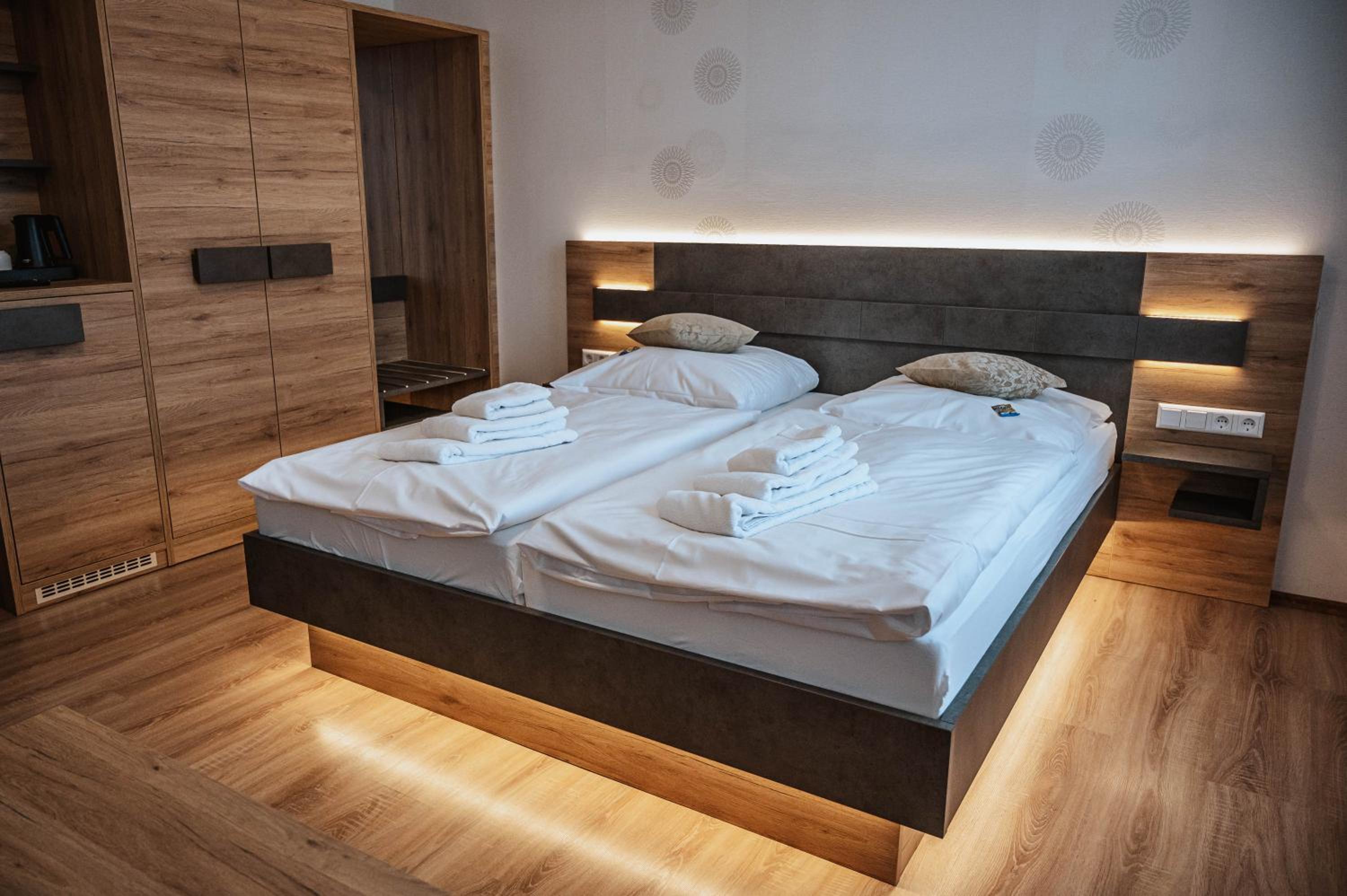 Double Room - Photo 4