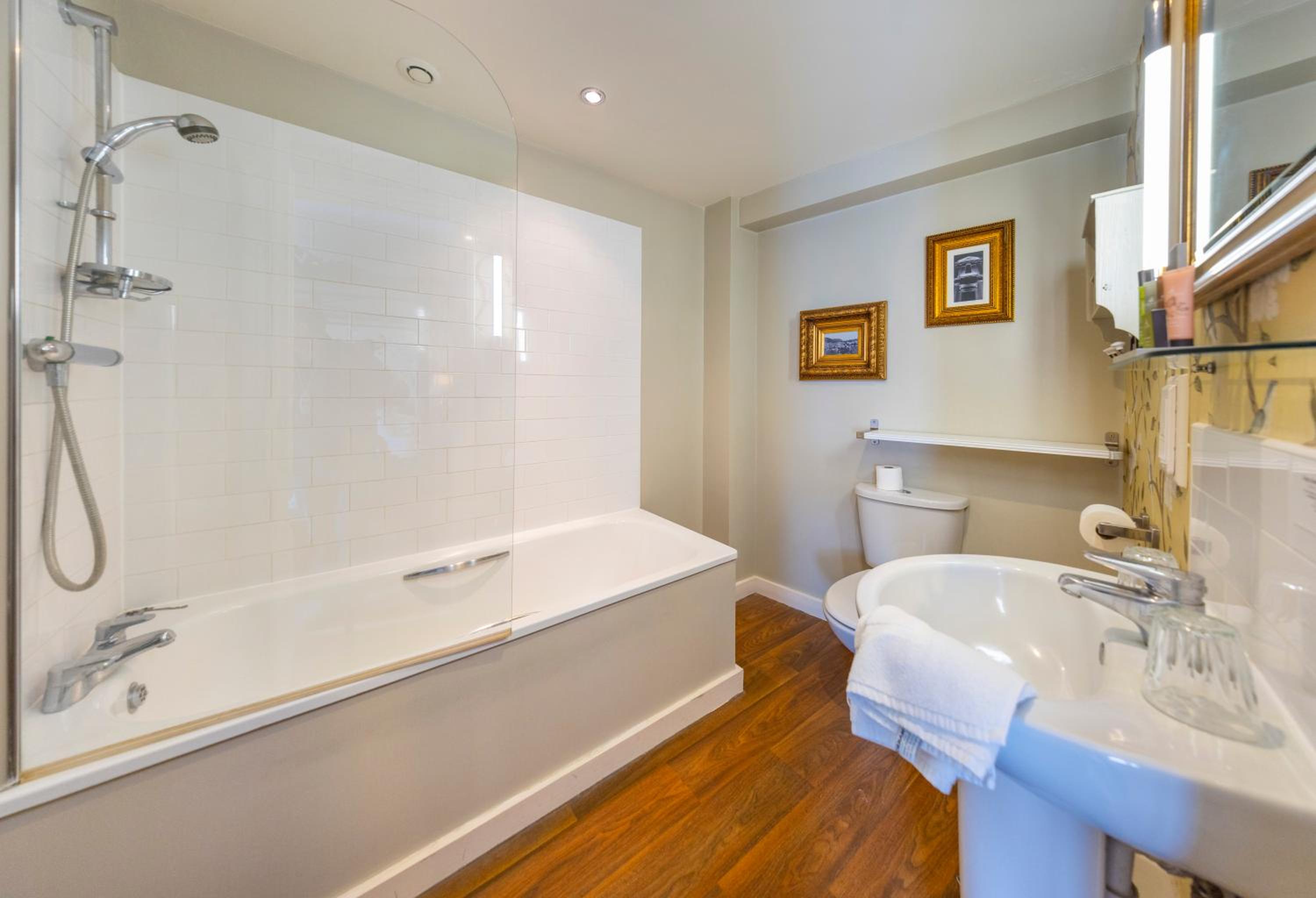 Deluxe Triple Room photo 2