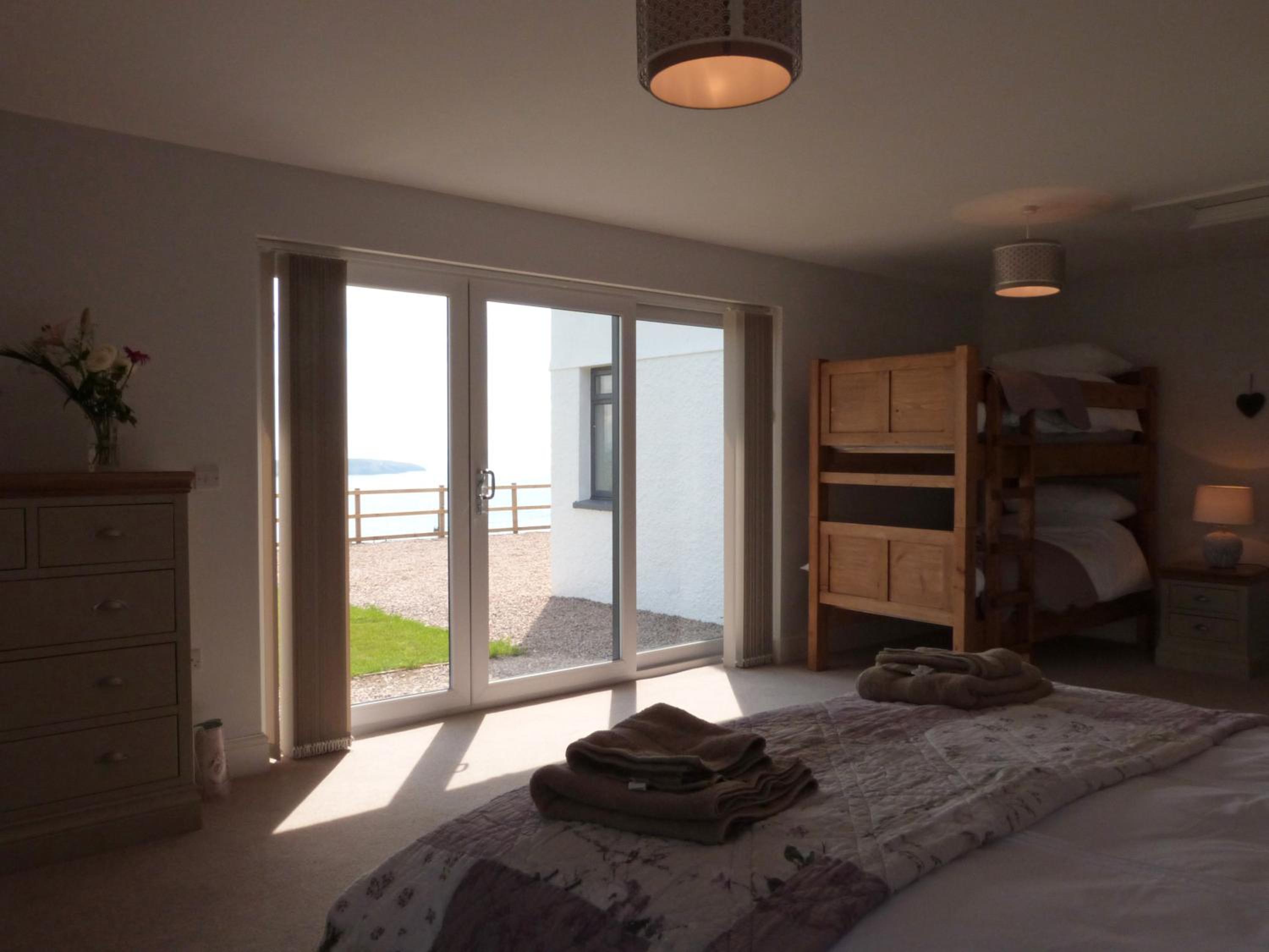 Six-Bedroom Holiday Home photo 1