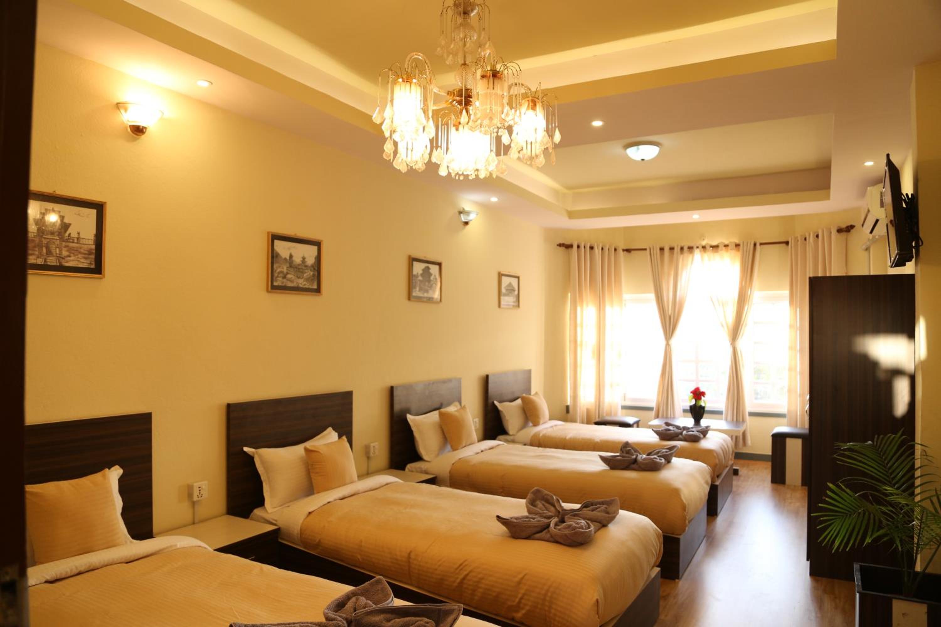Quadruple Room with Private External Bathroom photo 2