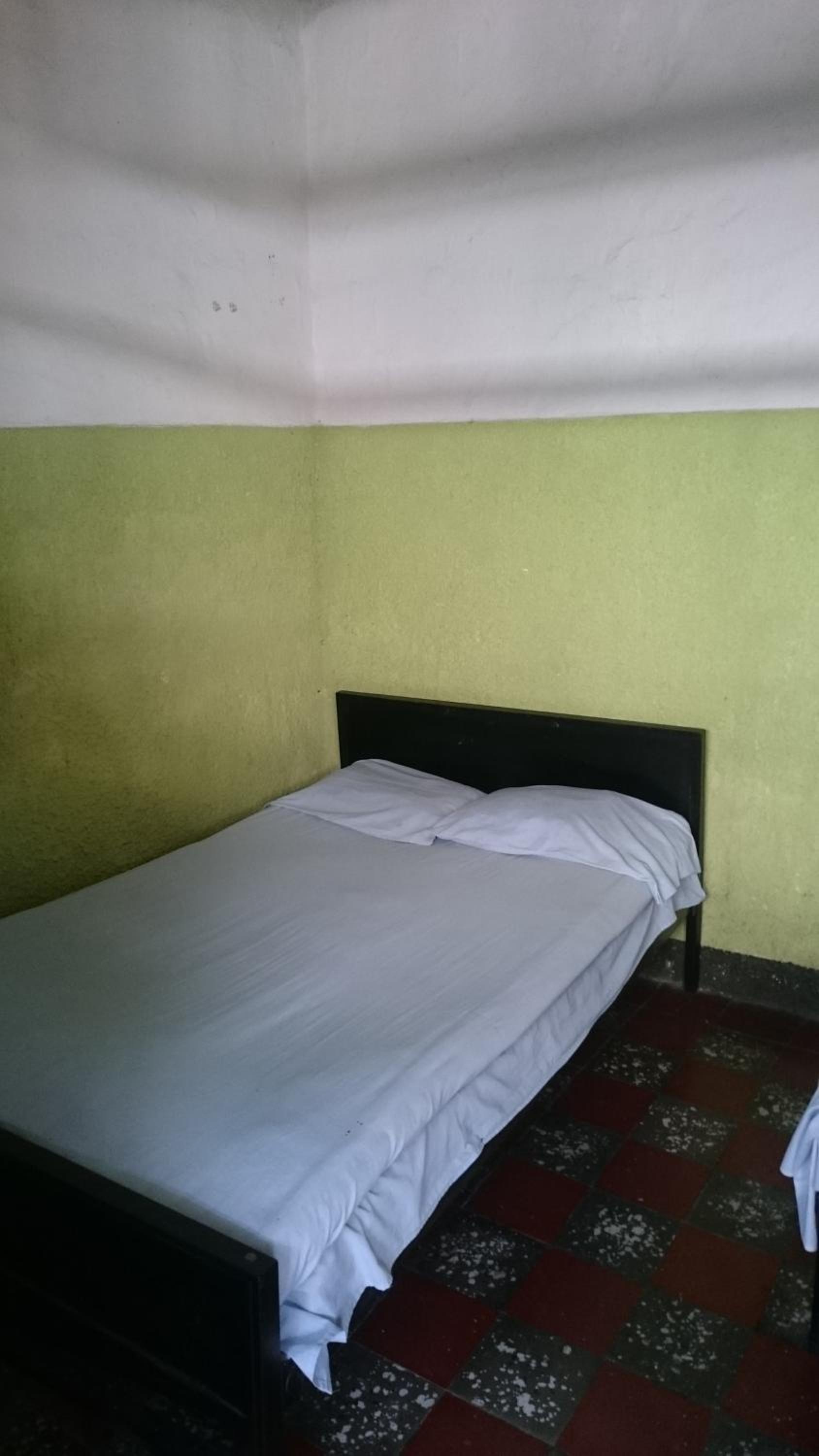 Standard Single Room with Shared Bathroom