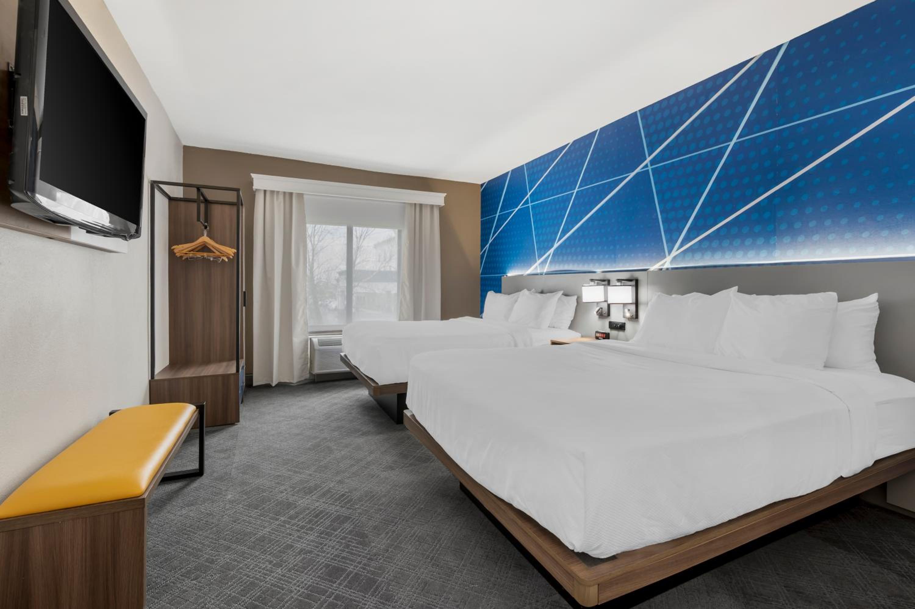 King Suite - Accessible/Non-Smoking - Photo 3