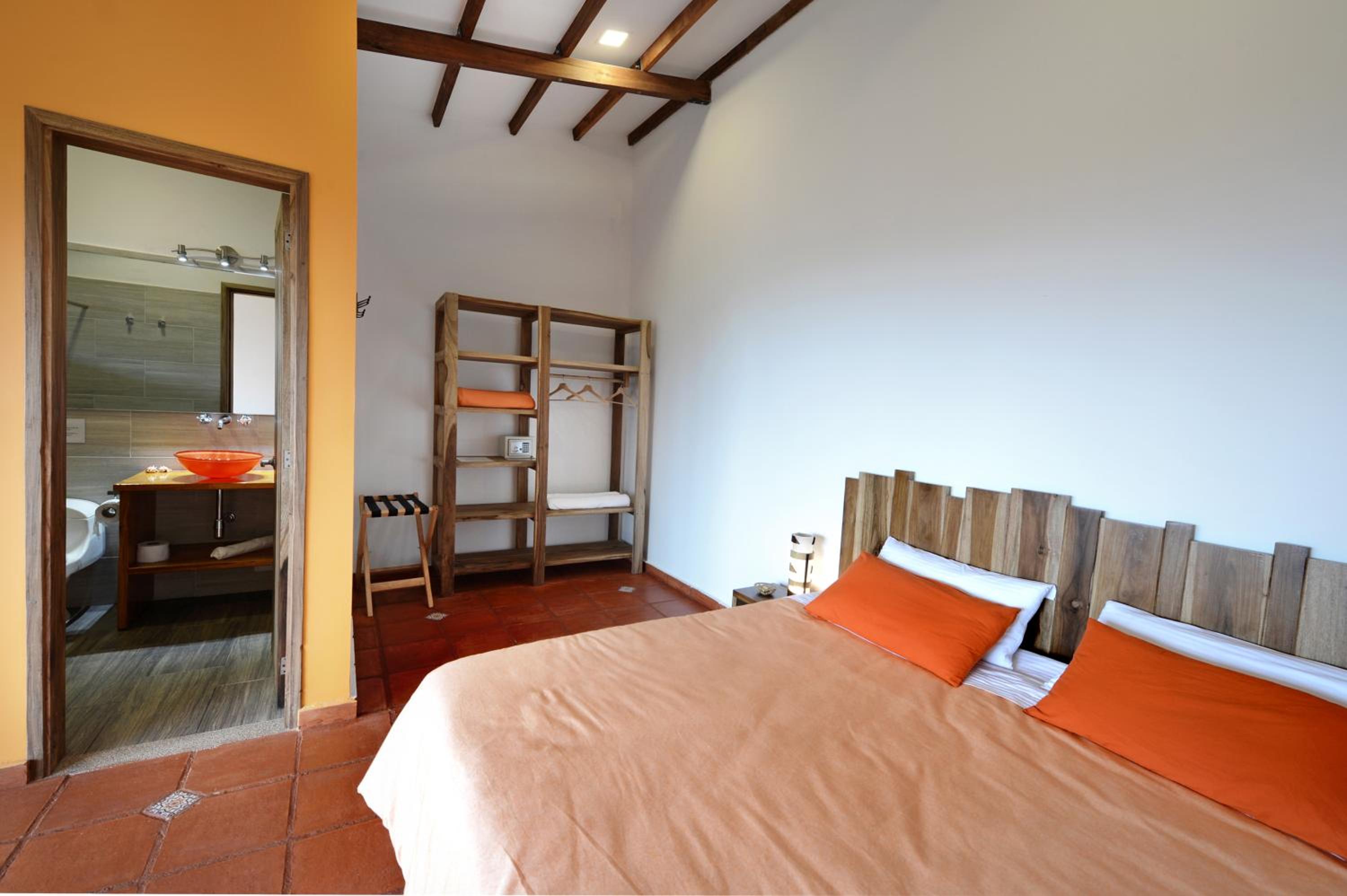 Double Room with Balcony and Mountain View