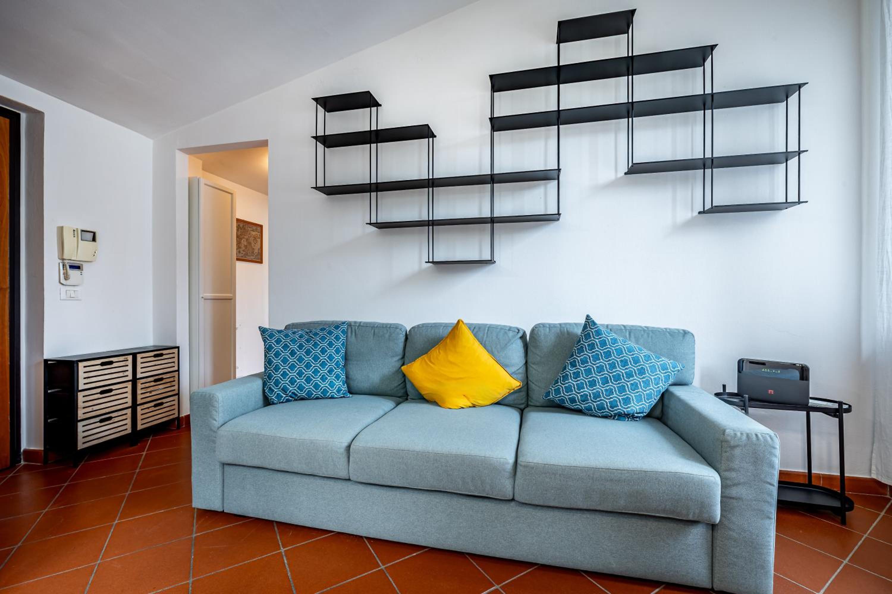 One-Bedroom Apartment with Balcony photo 3