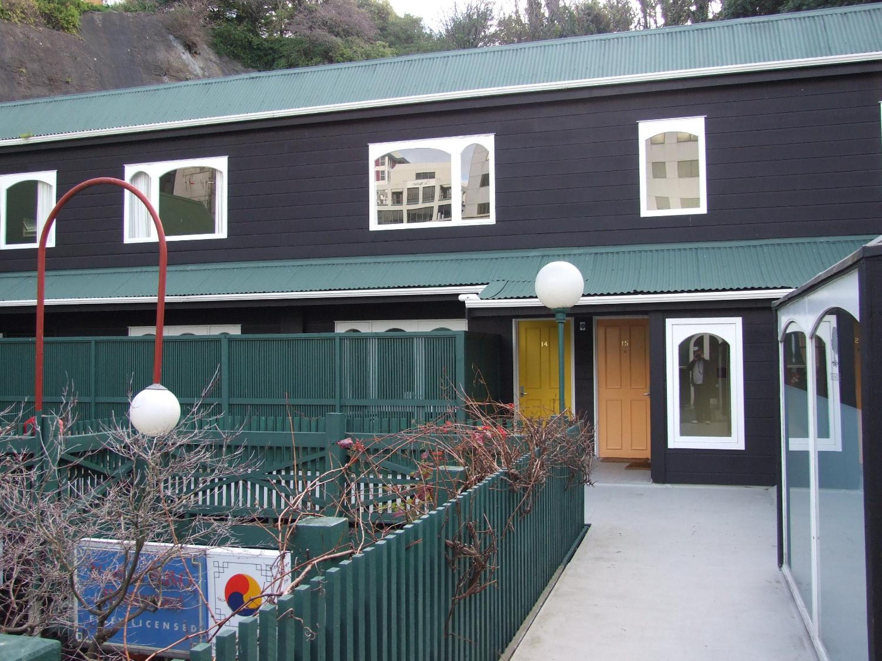 Two-Bedroom Apartment (Prepaid) - Photo 5