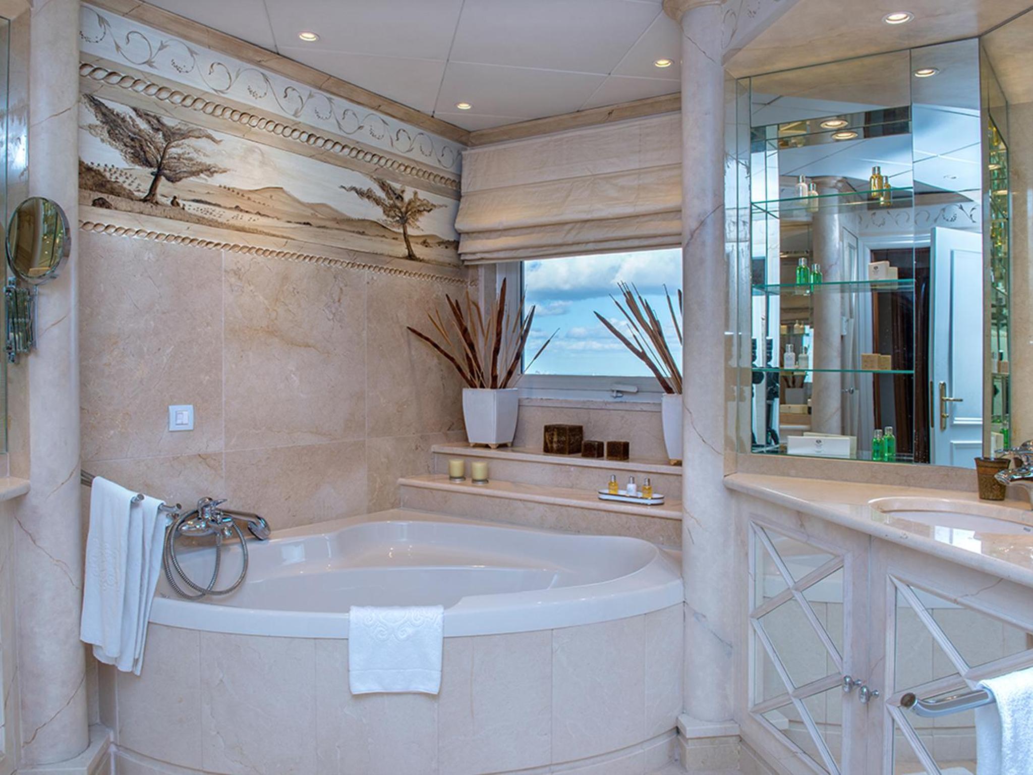 Presidential Suite