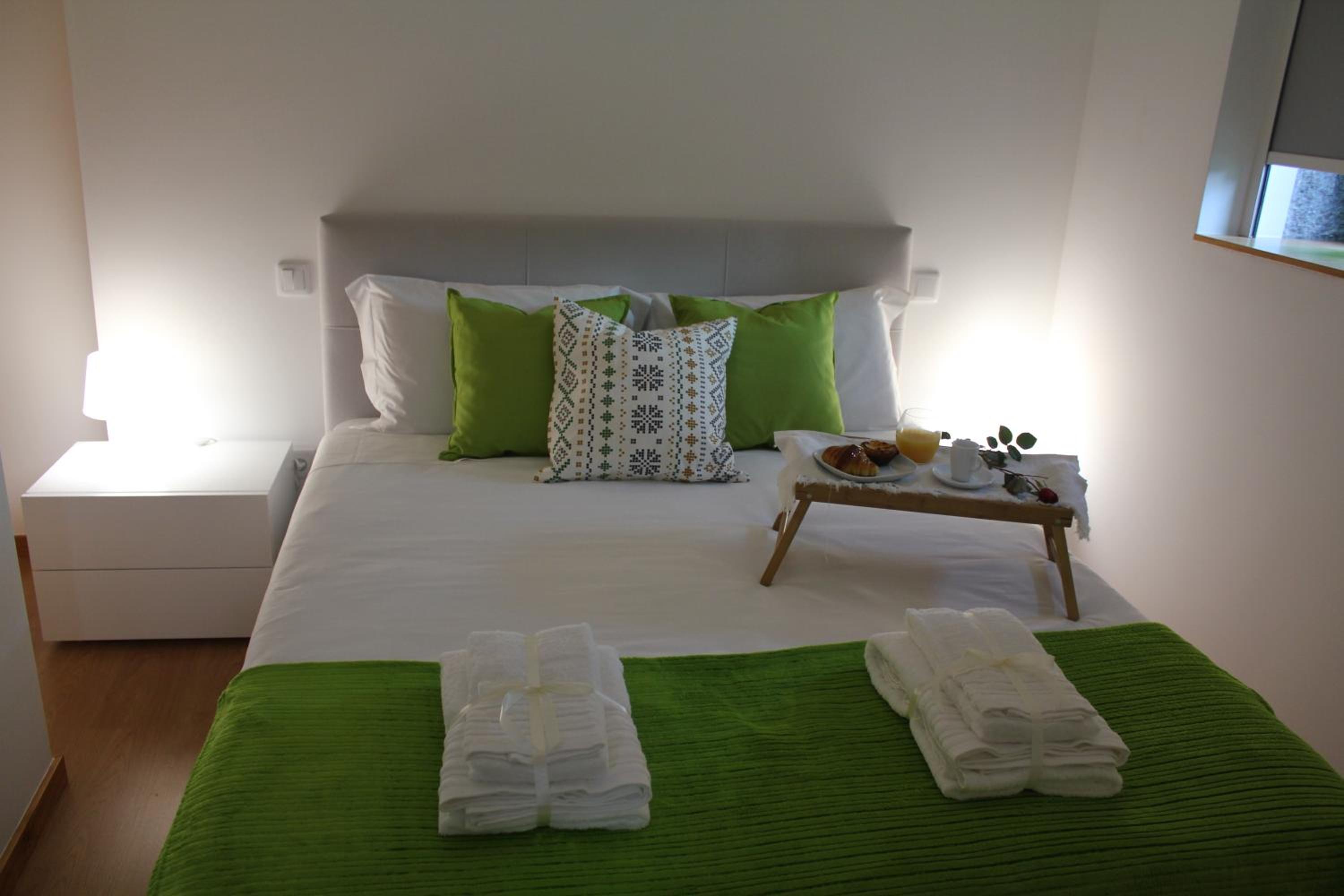 One-Bedroom Apartment - Photo 1