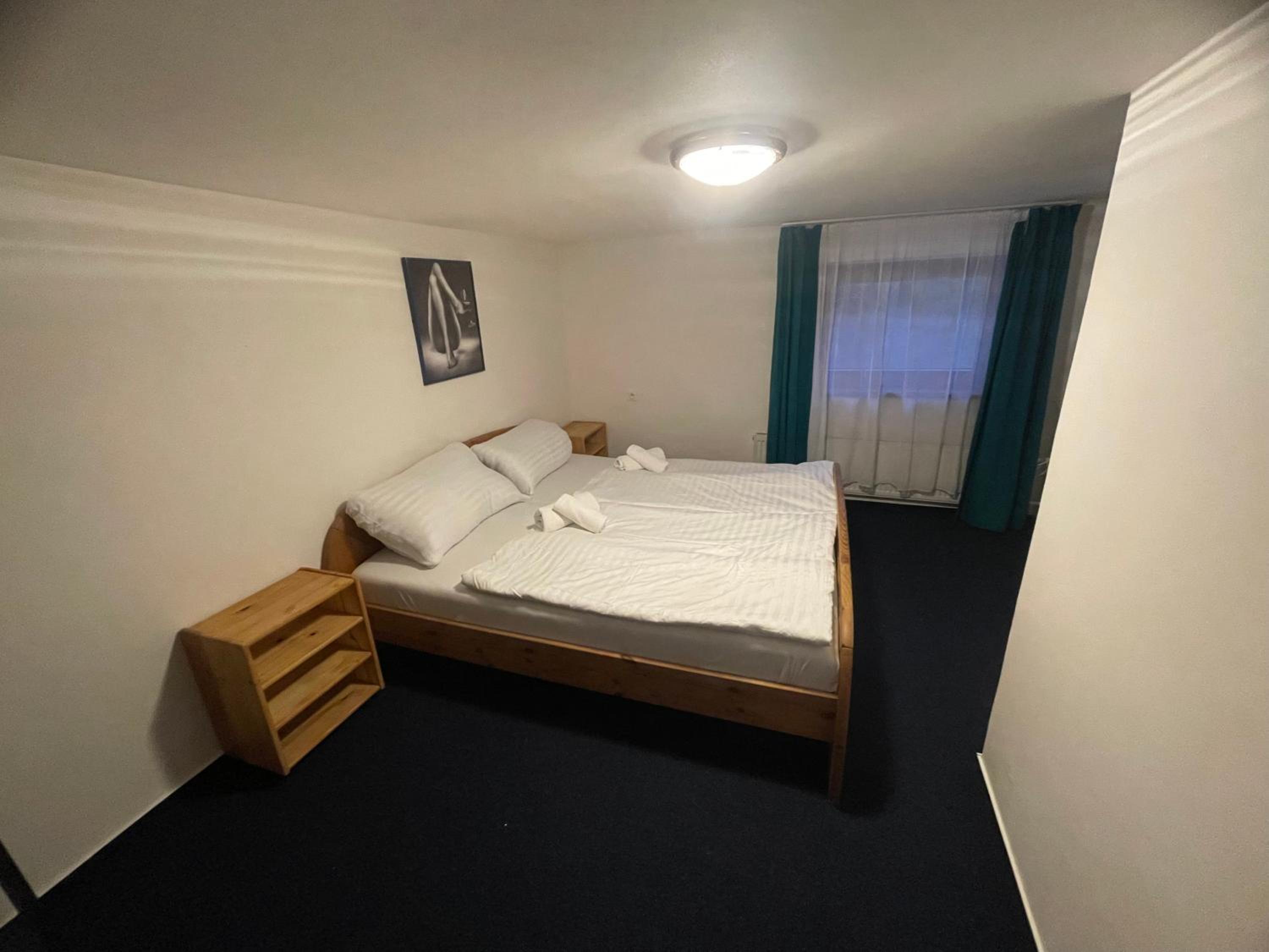 Deluxe Double Room with Shower photo 2