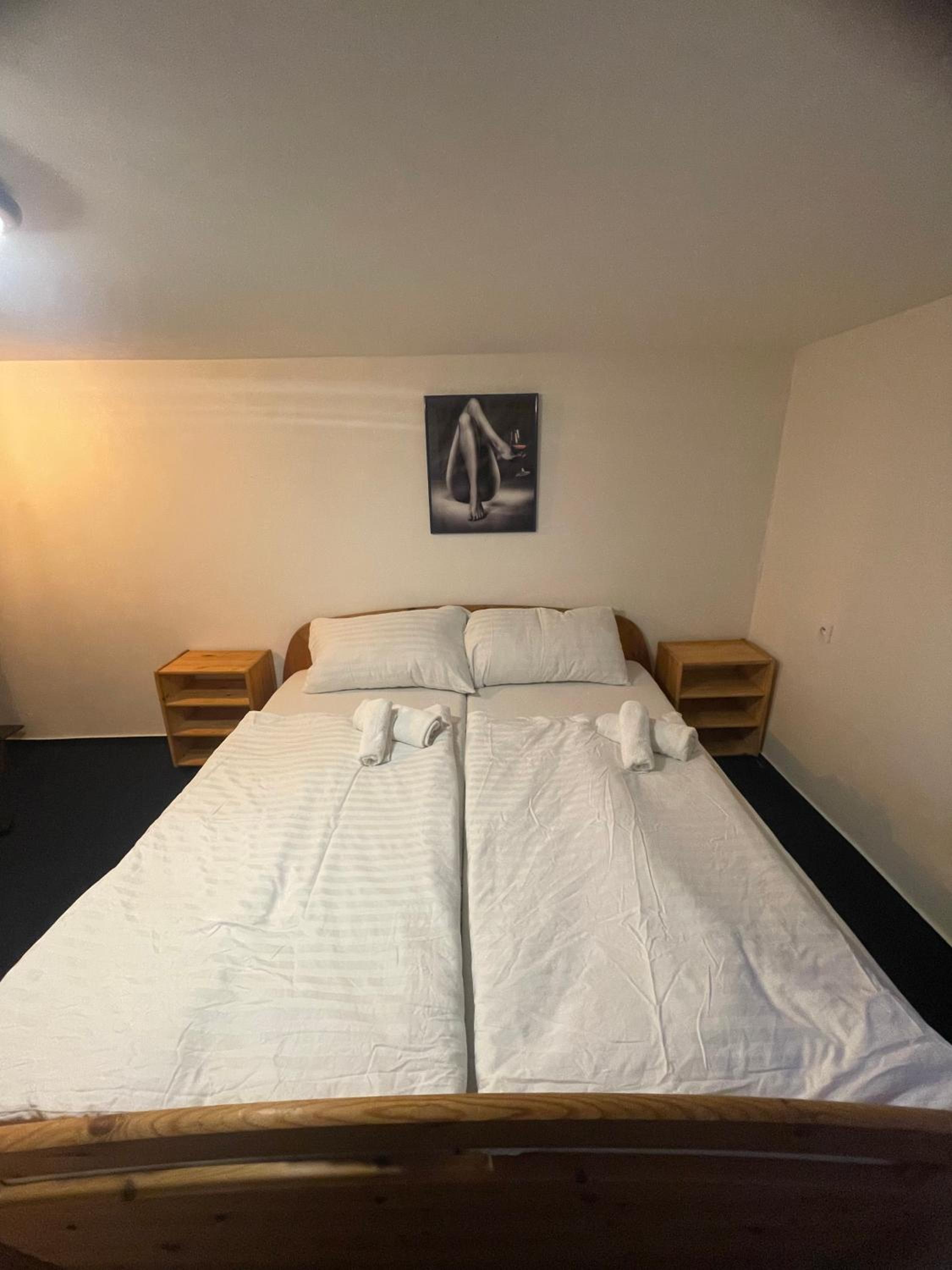 Deluxe Double Room with Shower photo 1