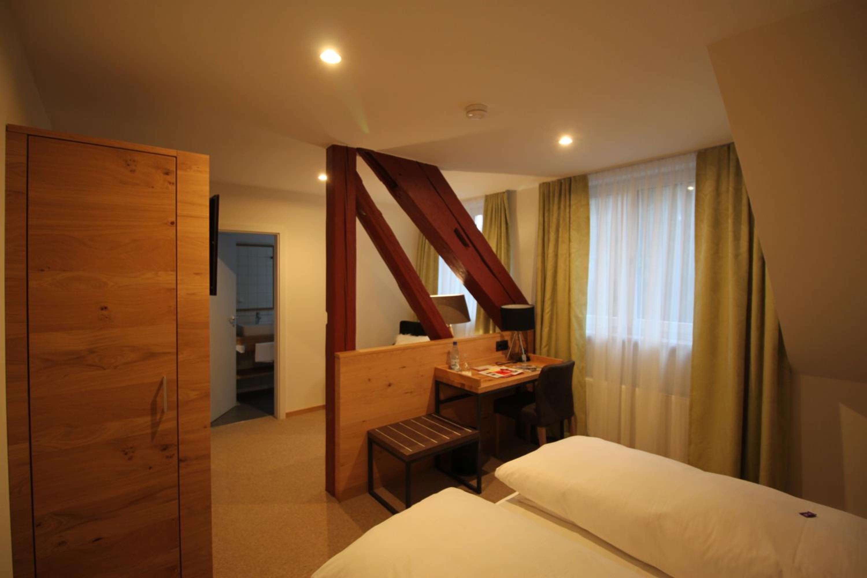 Comfort Double Room - Photo 8
