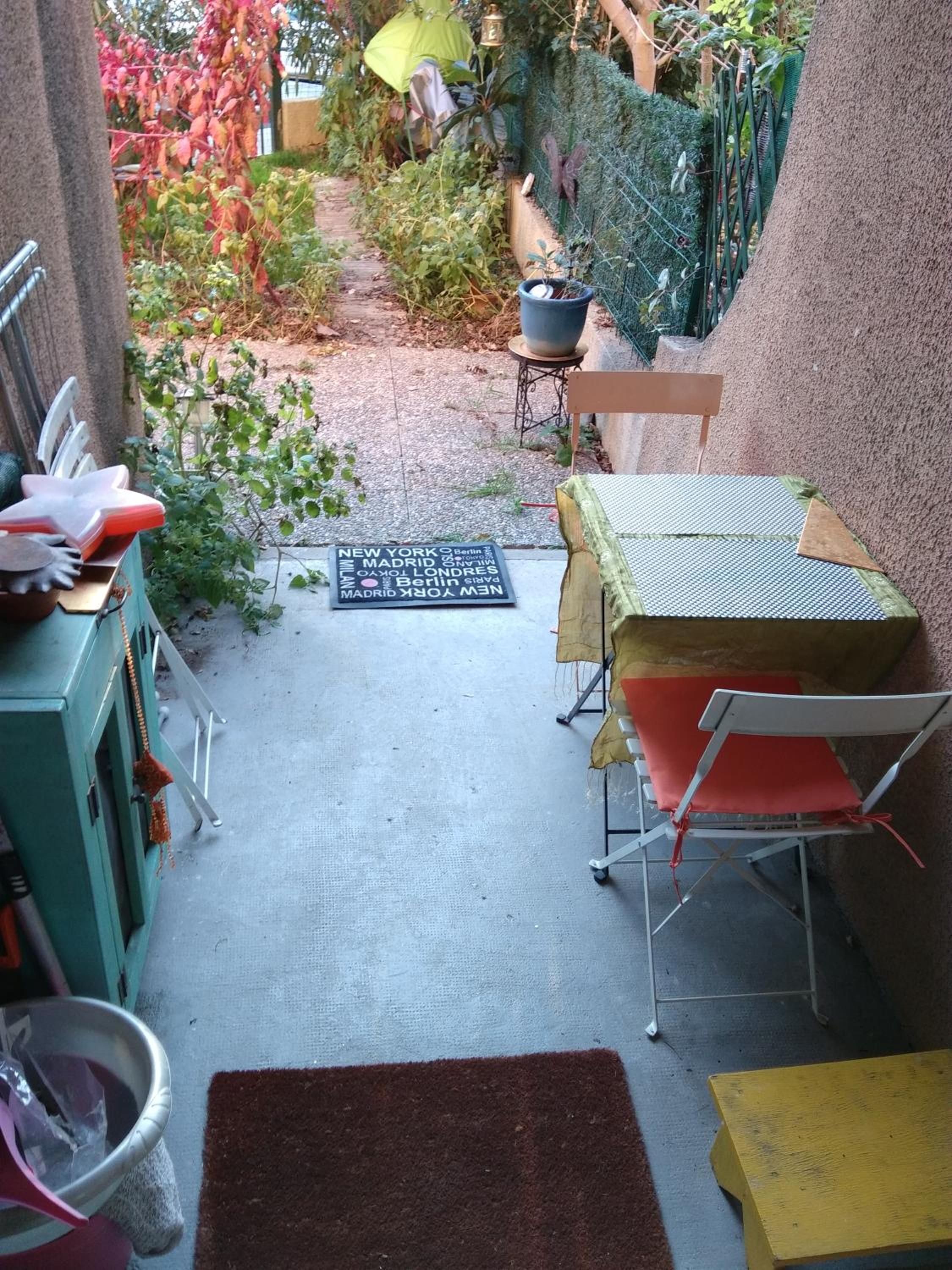 Studio Apartment