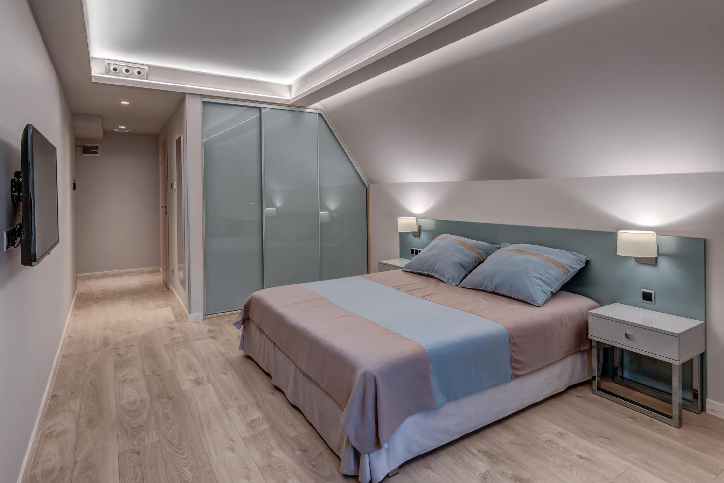 Deluxe Double Room with Balcony