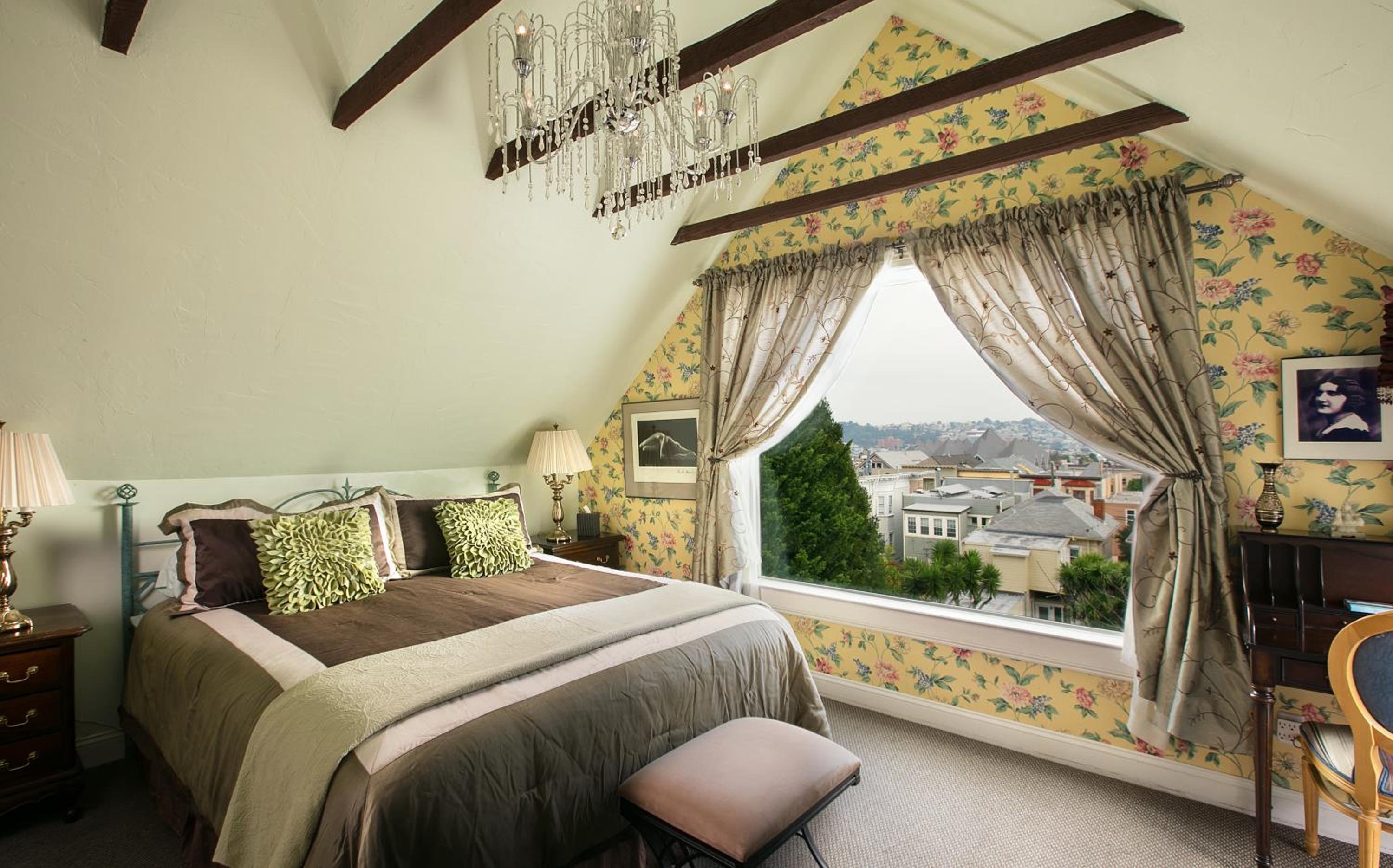 Superior King Room