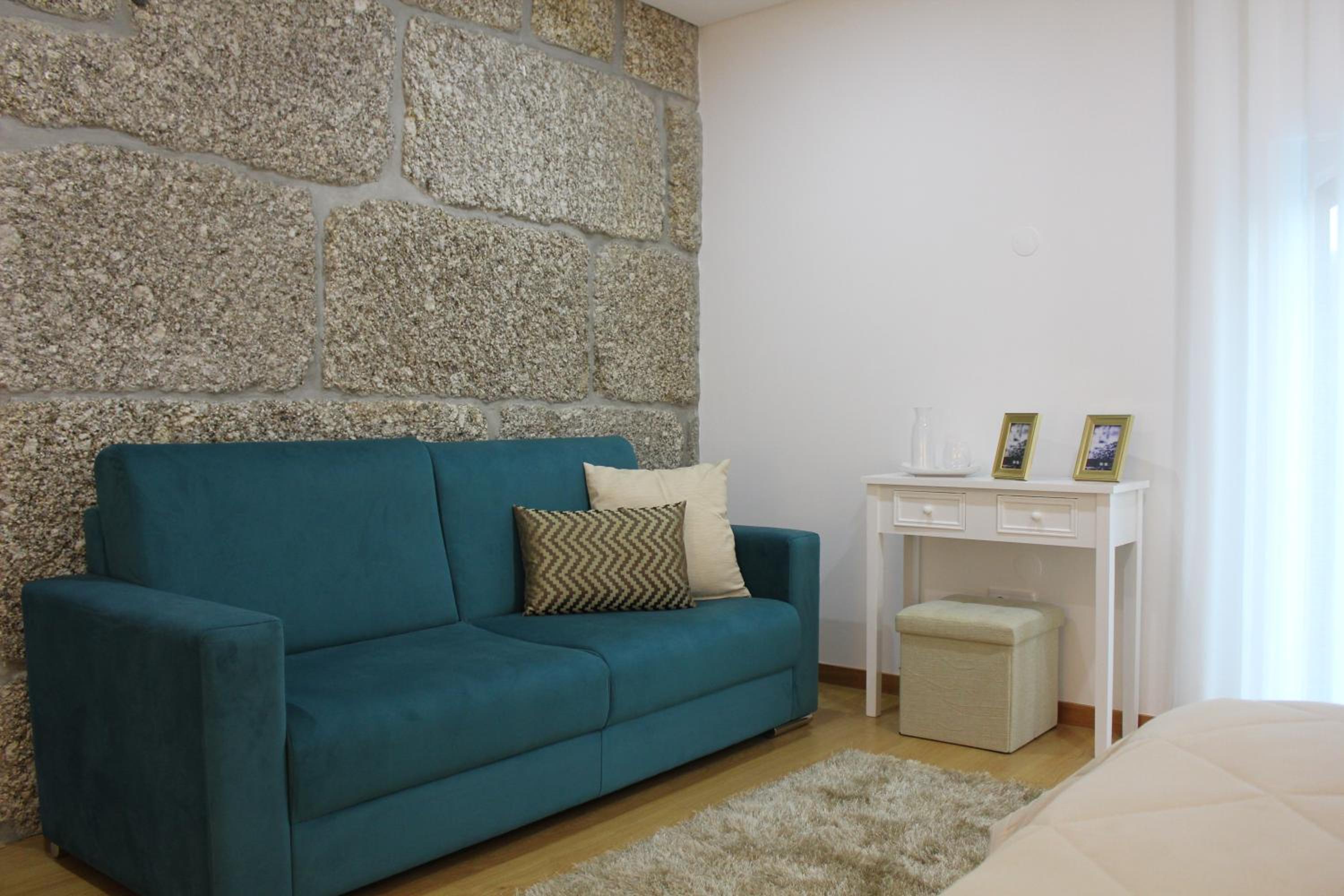 Three-Bedroom Apartment - Photo 15