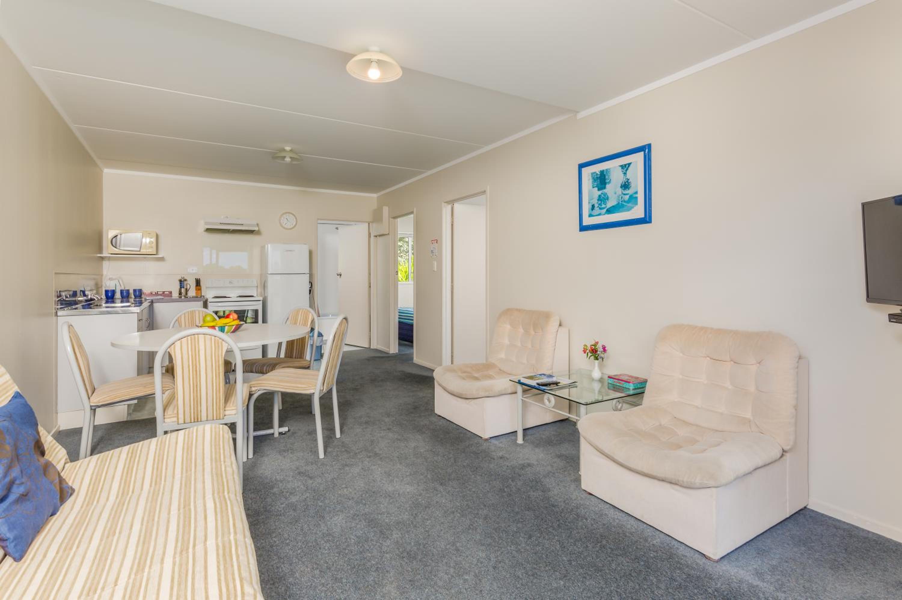 Two-Bedroom Apartment with Garden View photo 3