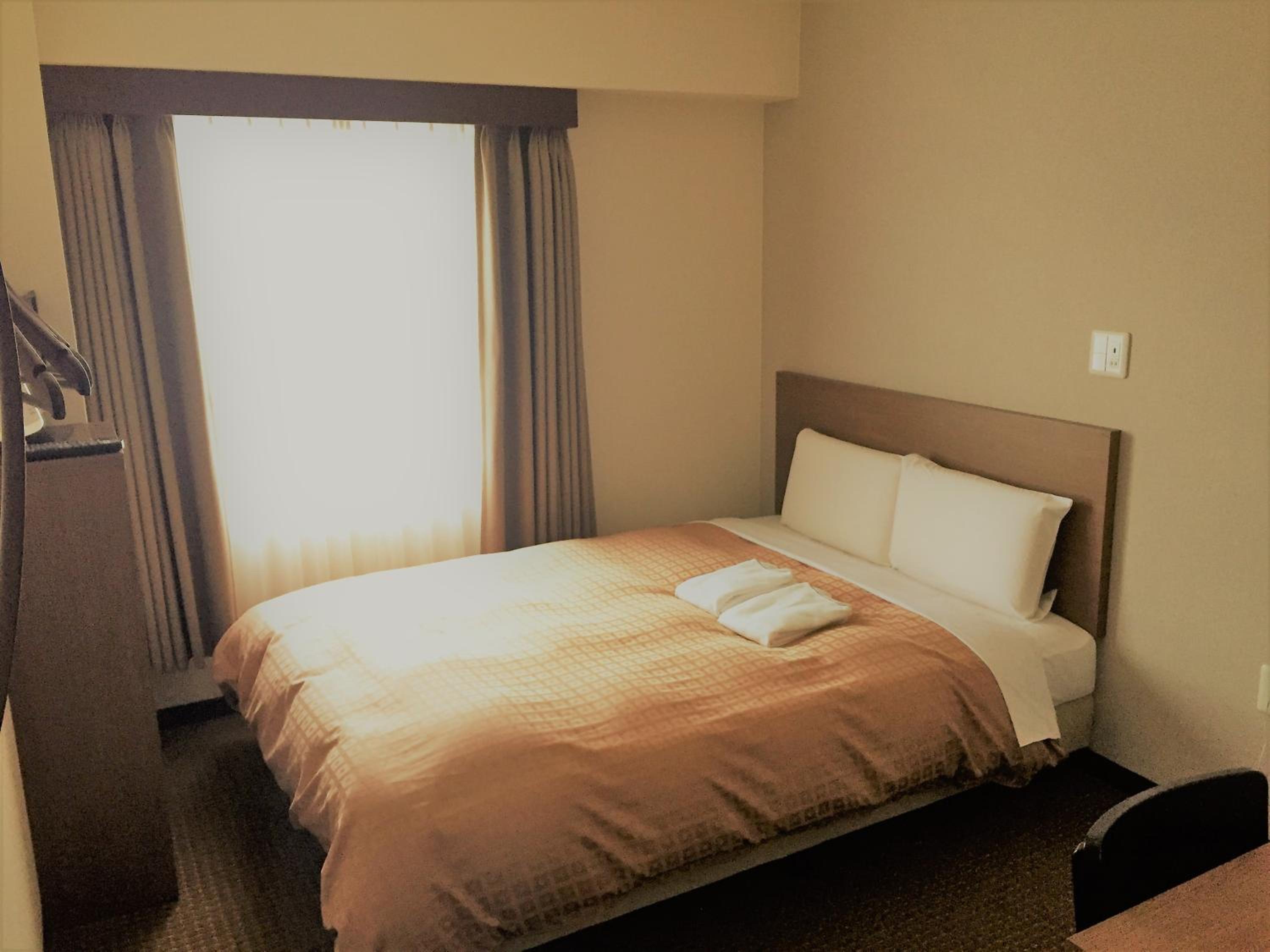 Double Room With No Parking - Smoking photo 1