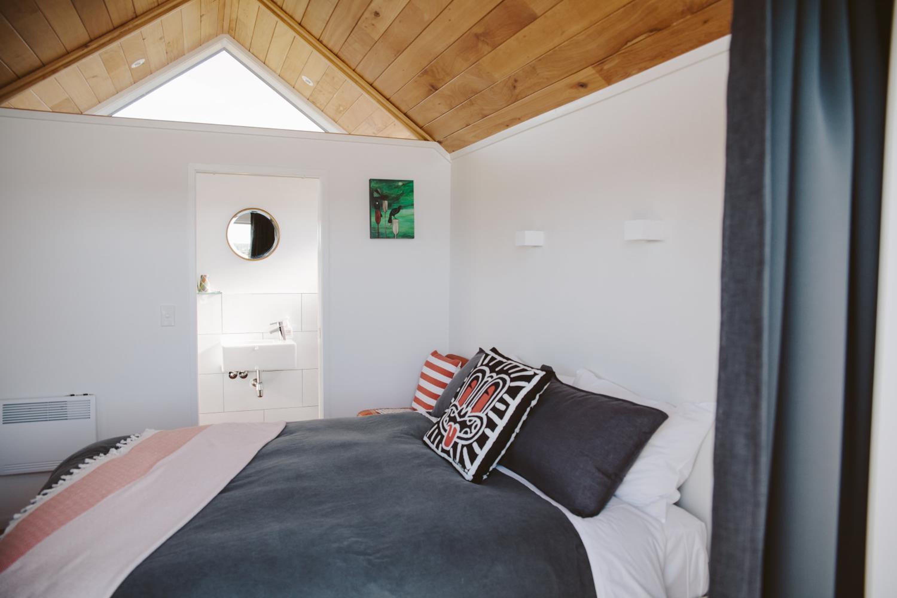 Rabbit Island Huts with Ensuite photo 3