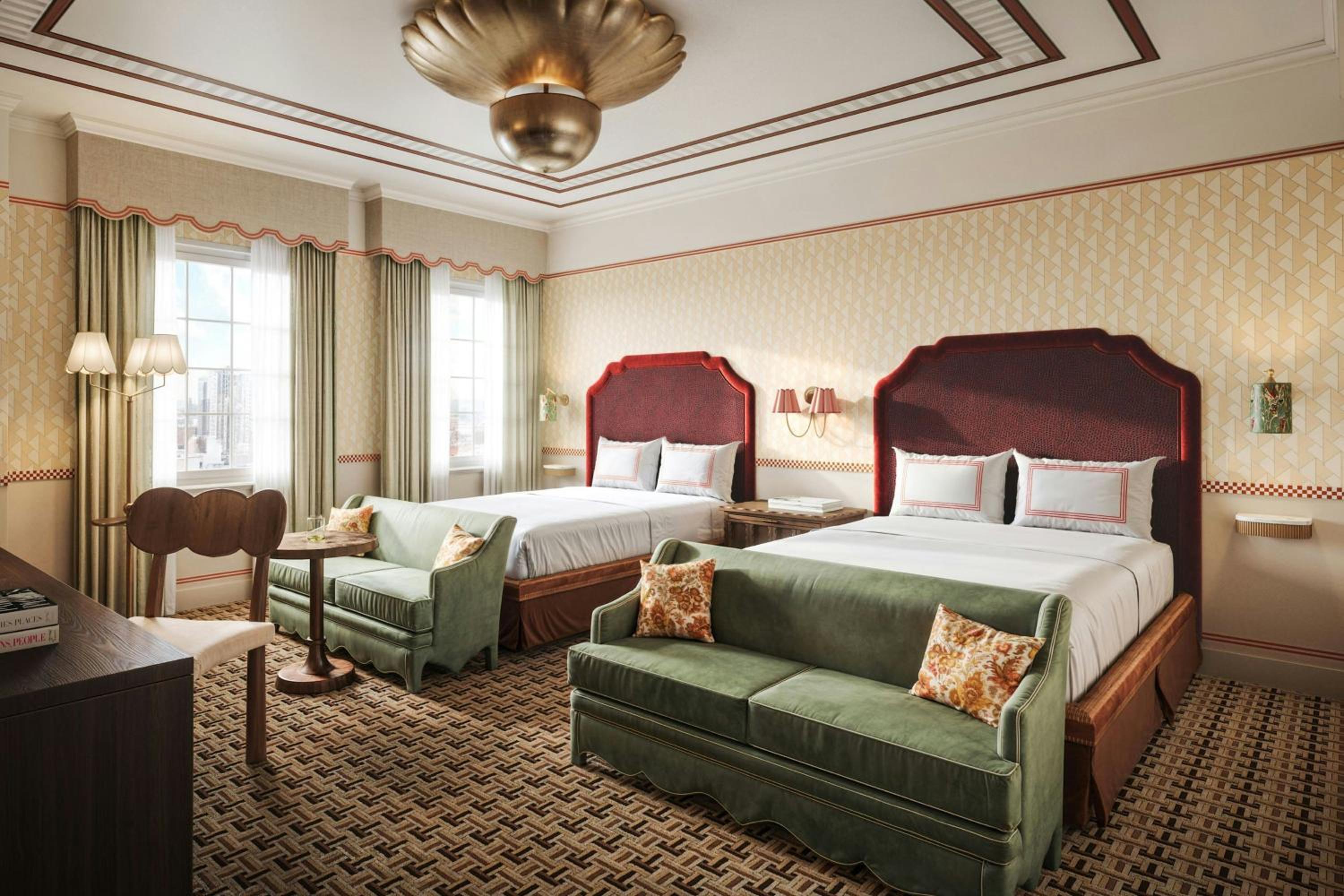 Classic Queen Room with Two Queen Beds - Photo 2