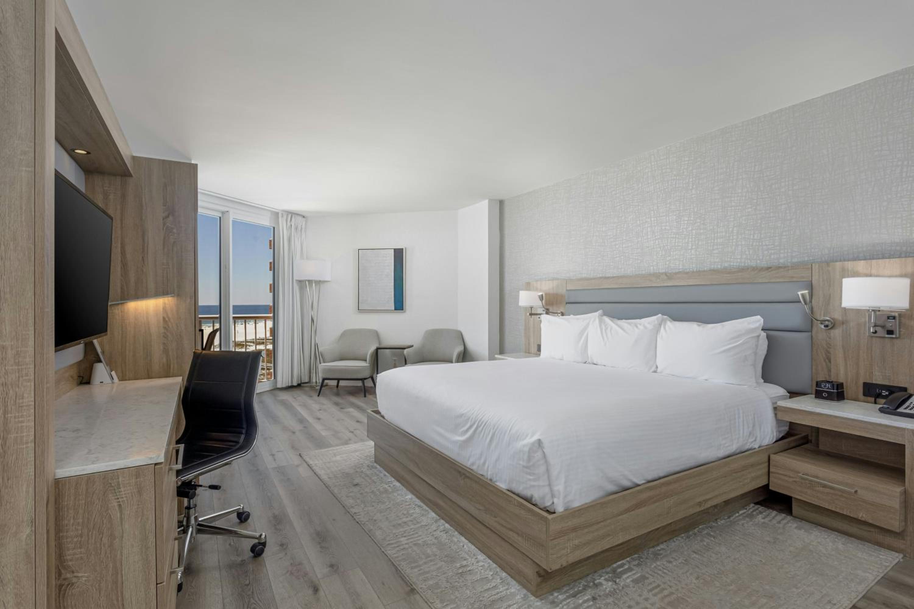 Standard King Room with Partial Gulf View