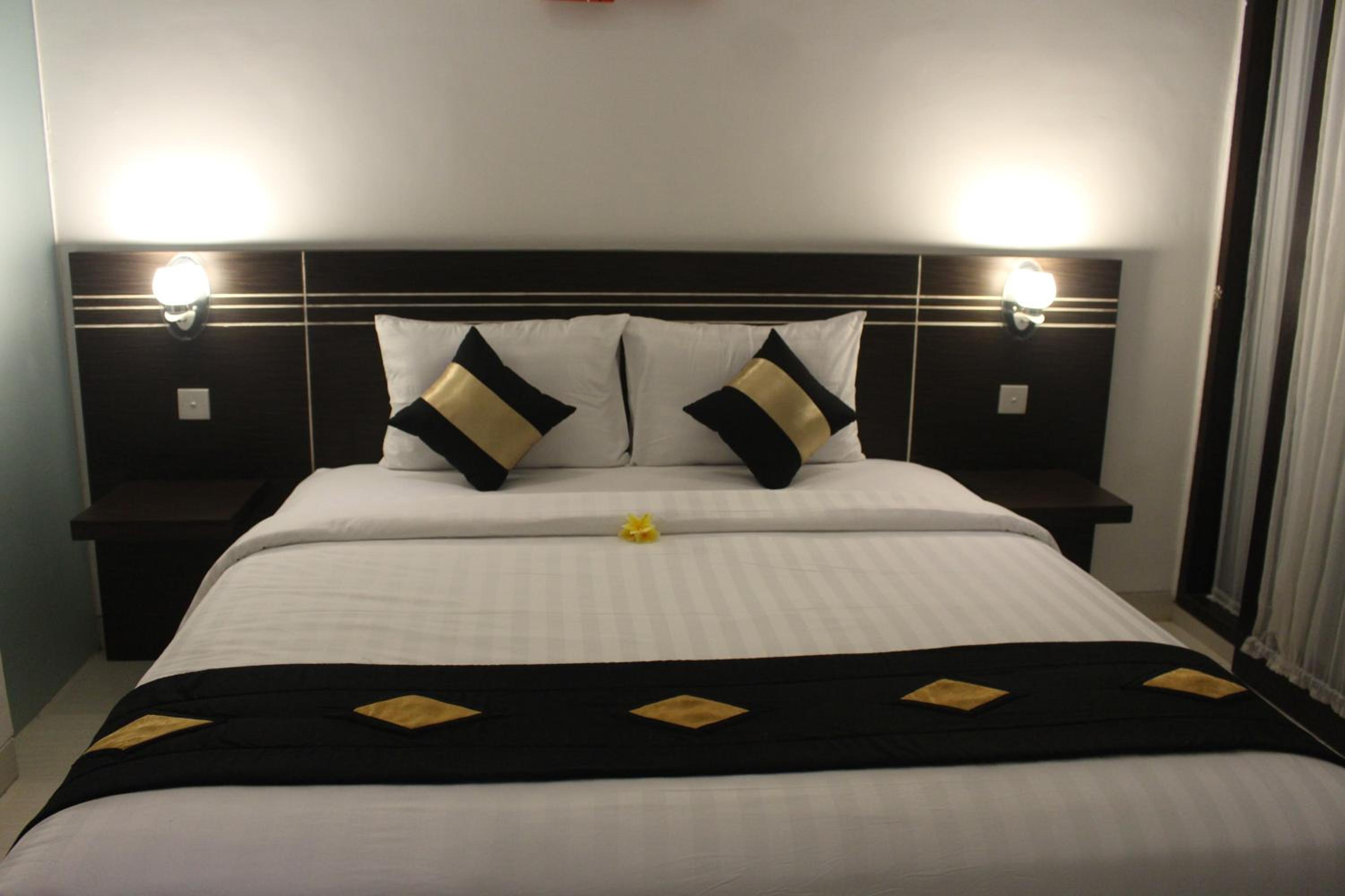 Superior Double or Twin Room with Balcony - Photo 14
