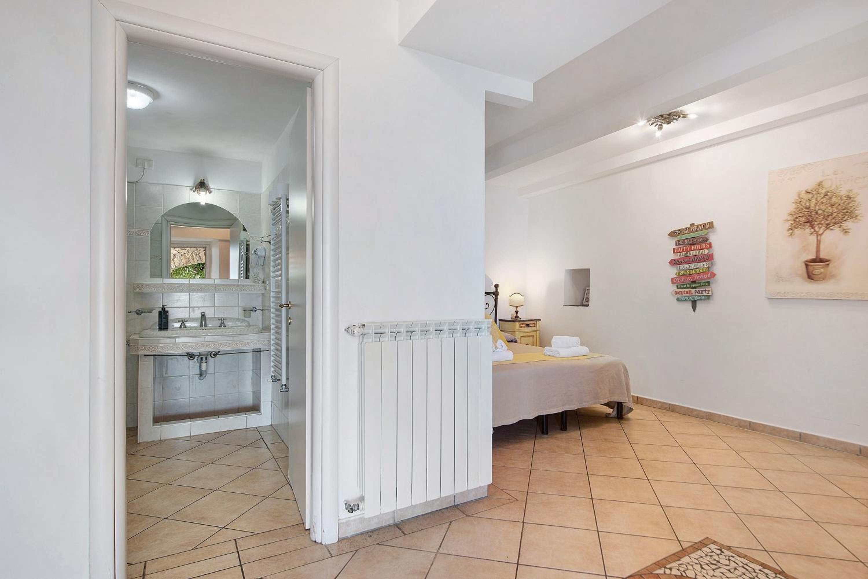 Superior Apartment with City View photo 2