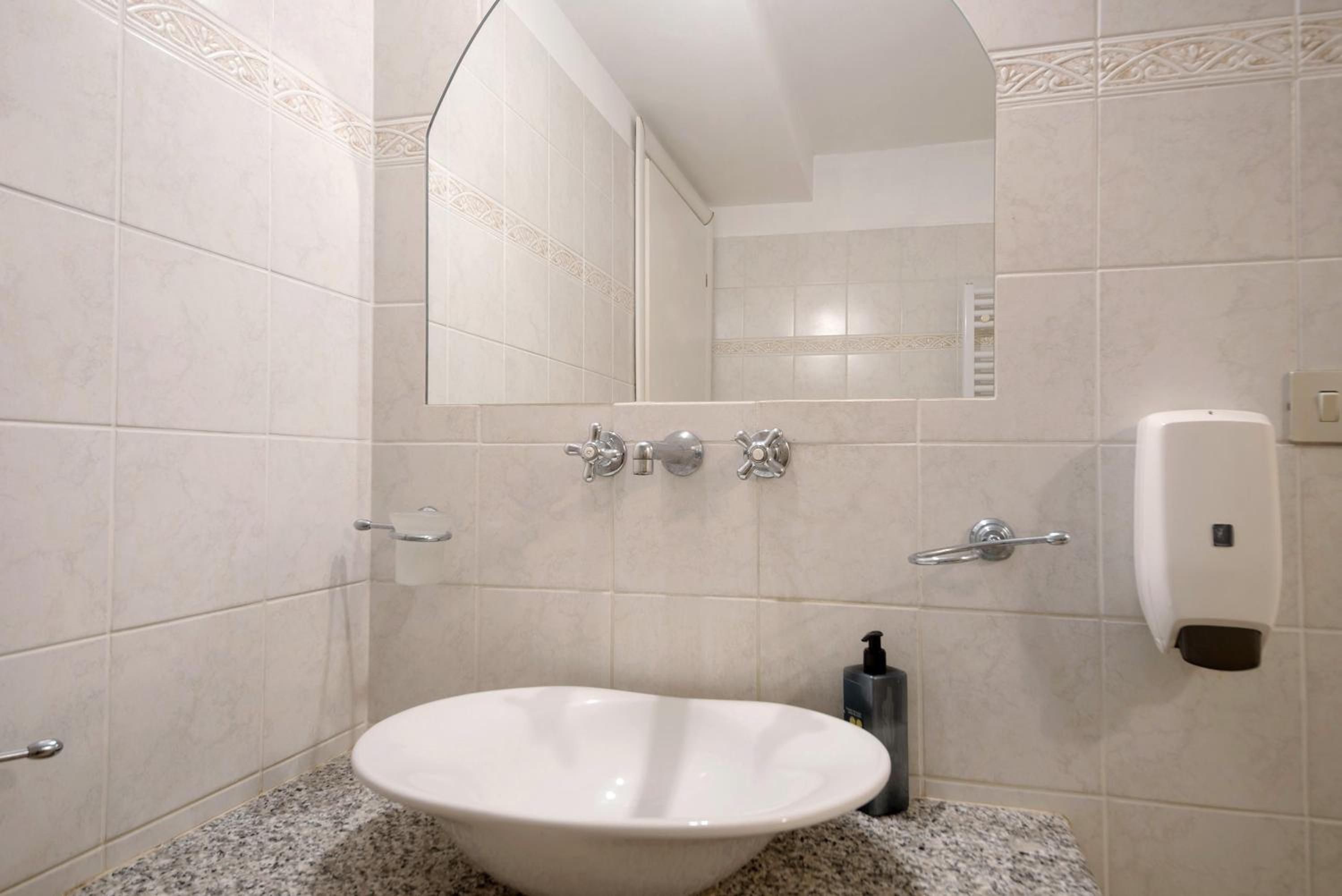 Superior Apartment with City View photo 2