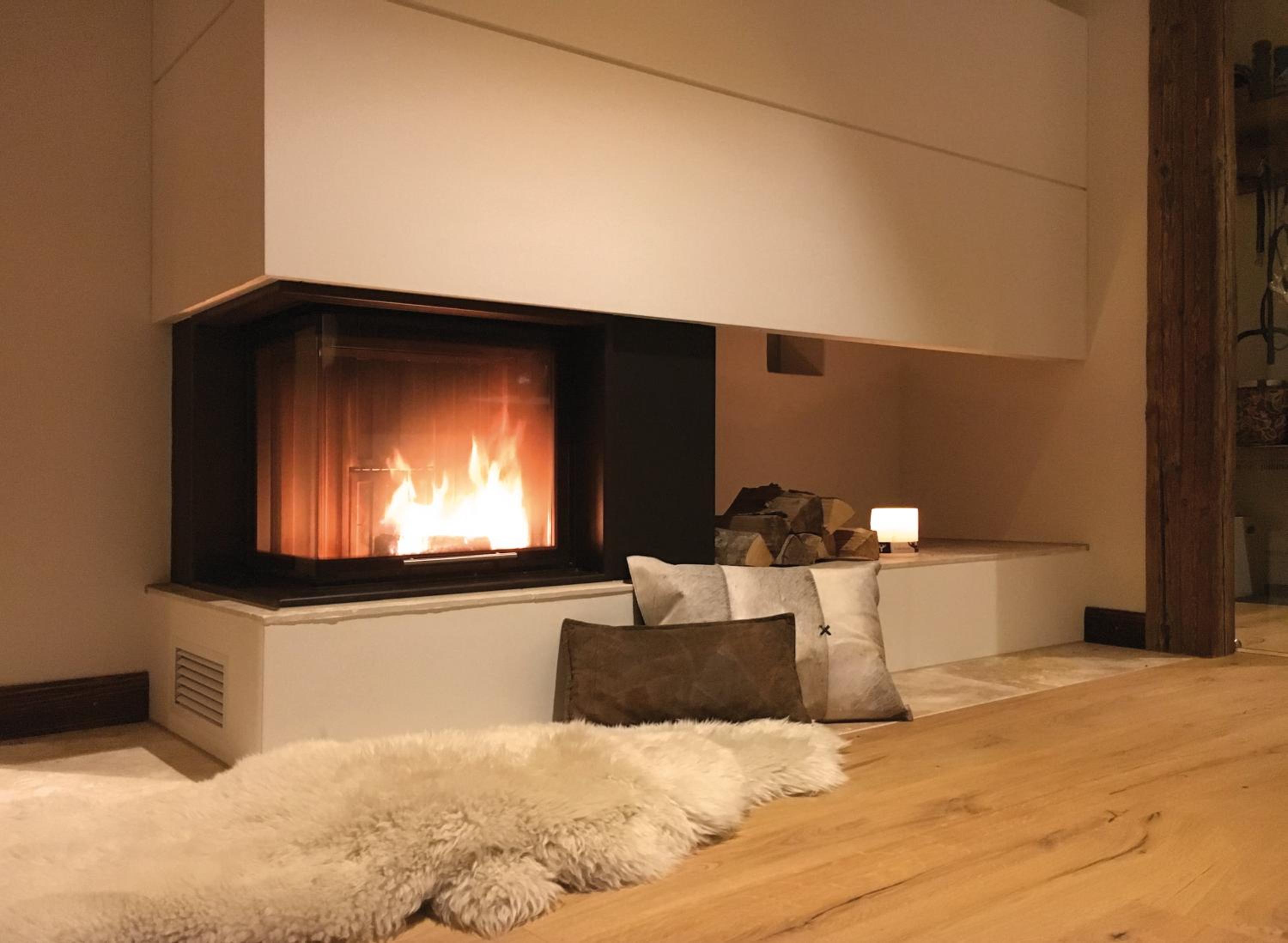 Two-Bedroom Apartment with Mountain View photo 3