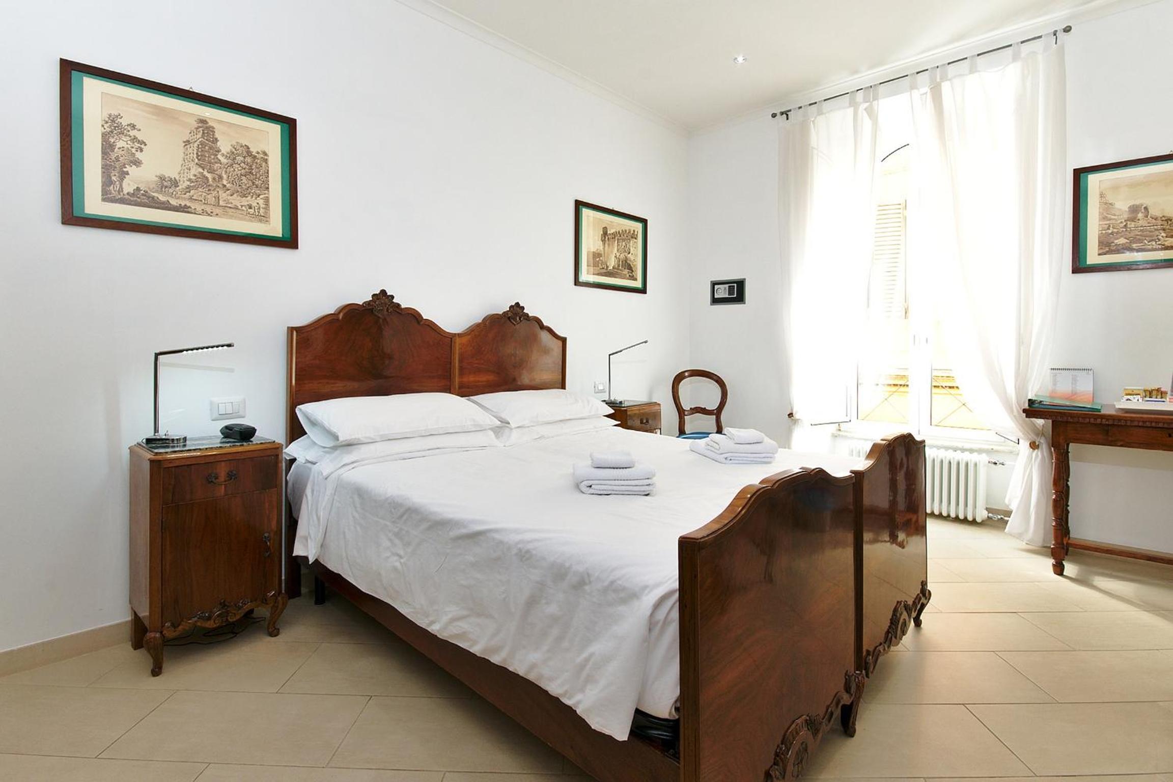 Double or Twin Room with Private External Bathroom