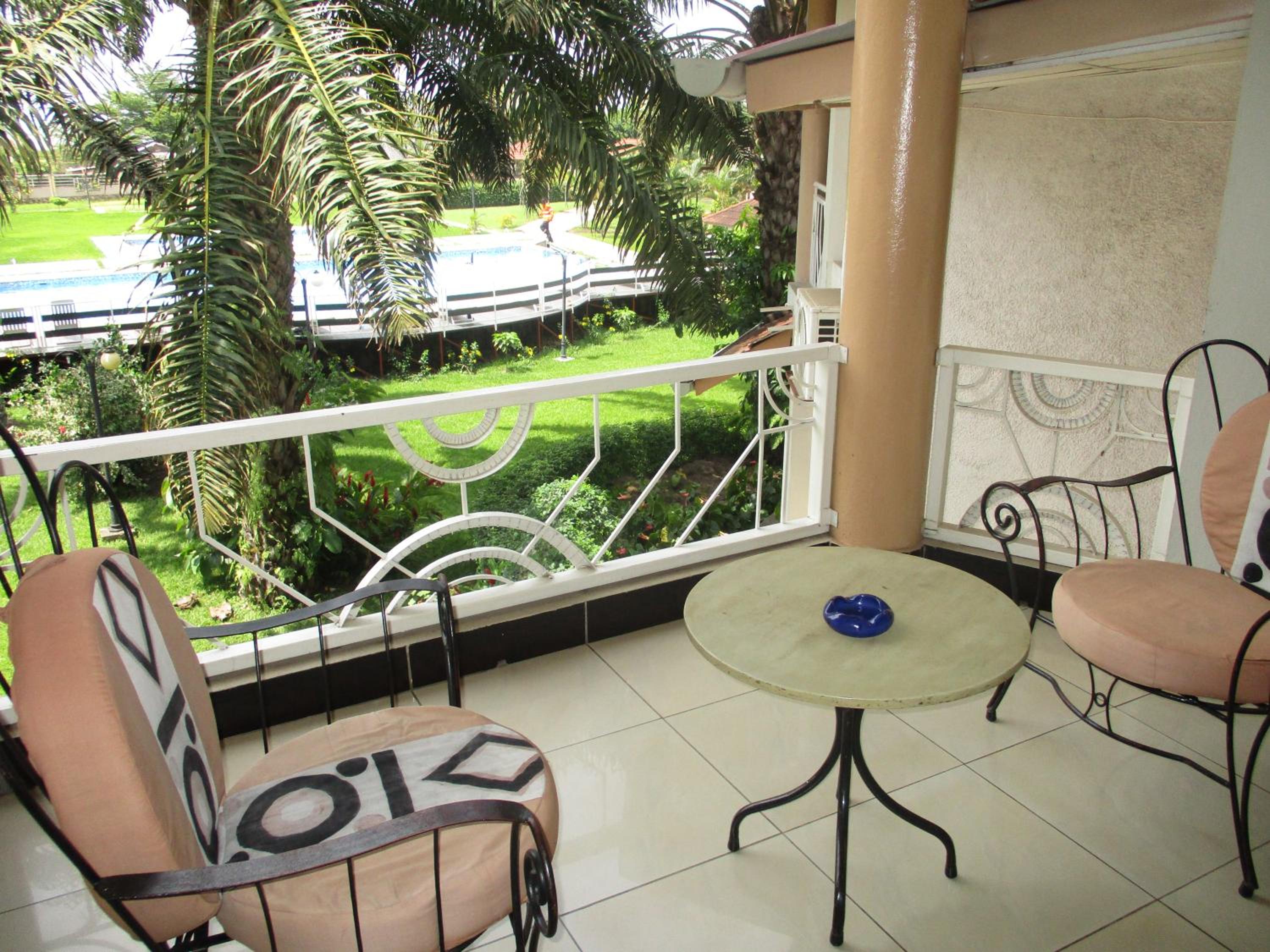 Double Room with Pool View photo 3