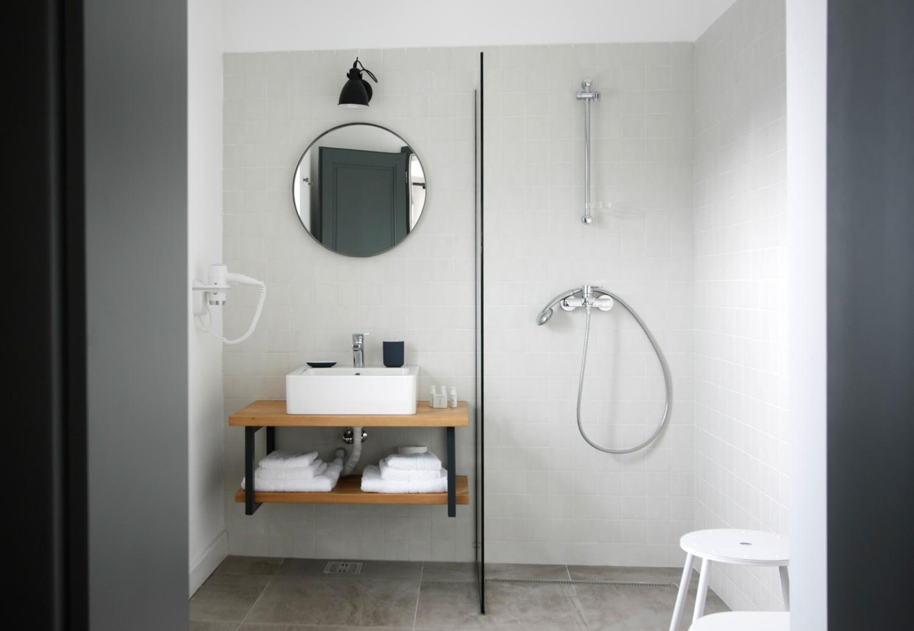 Pine Deluxe Junior Suite - Photo 11