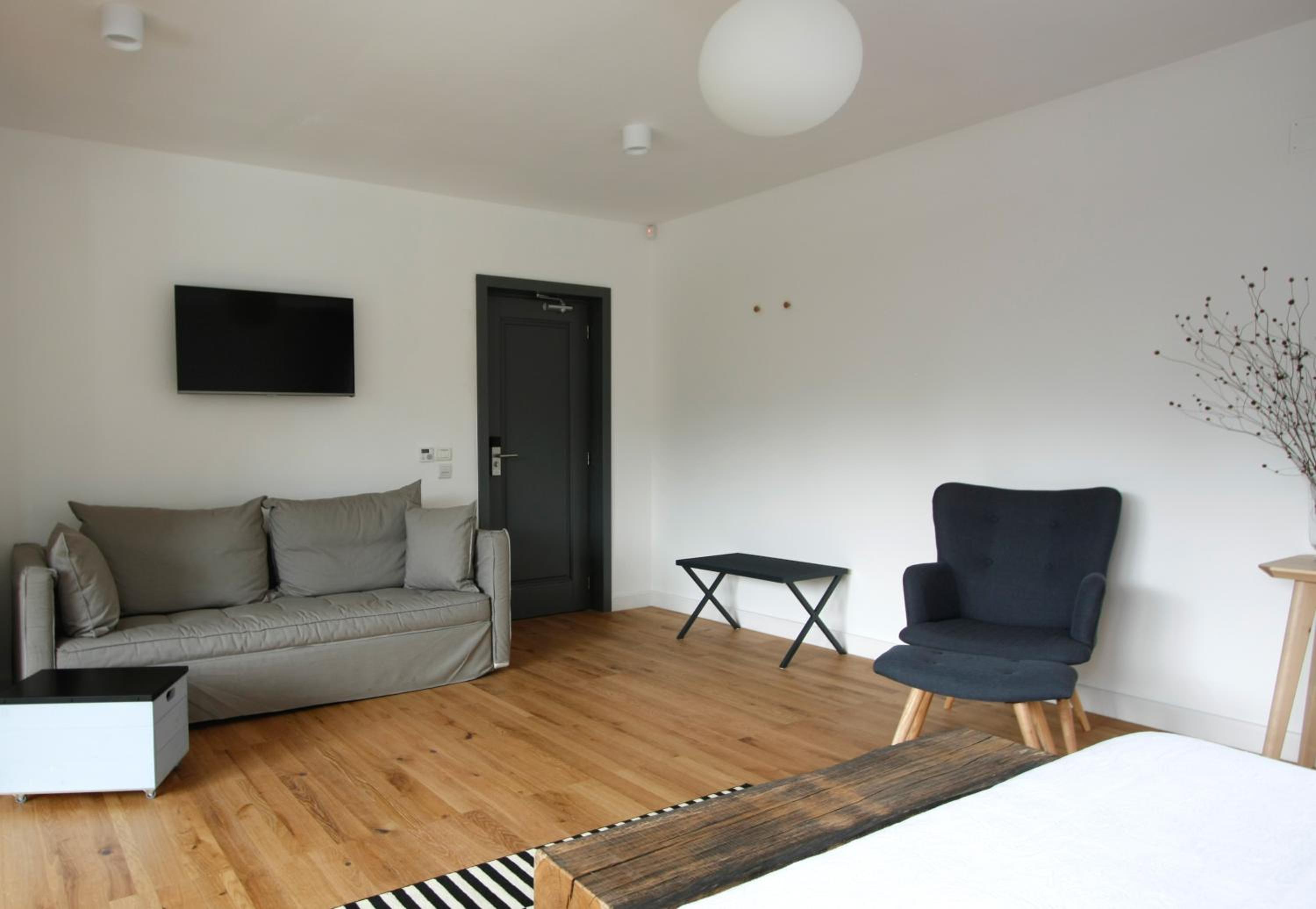 Pine Deluxe Junior Suite - Photo 10