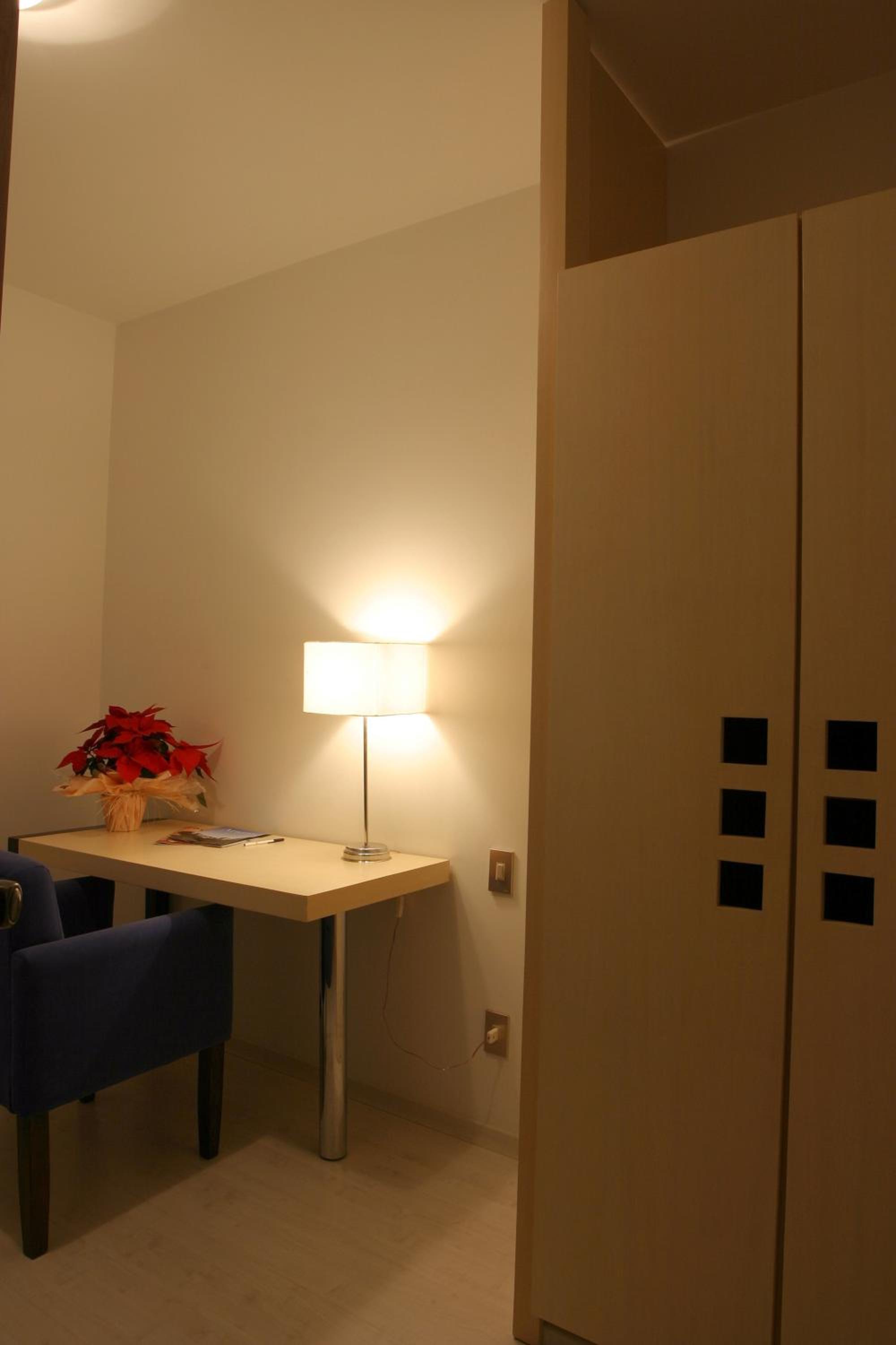 Classic Triple Room photo 2
