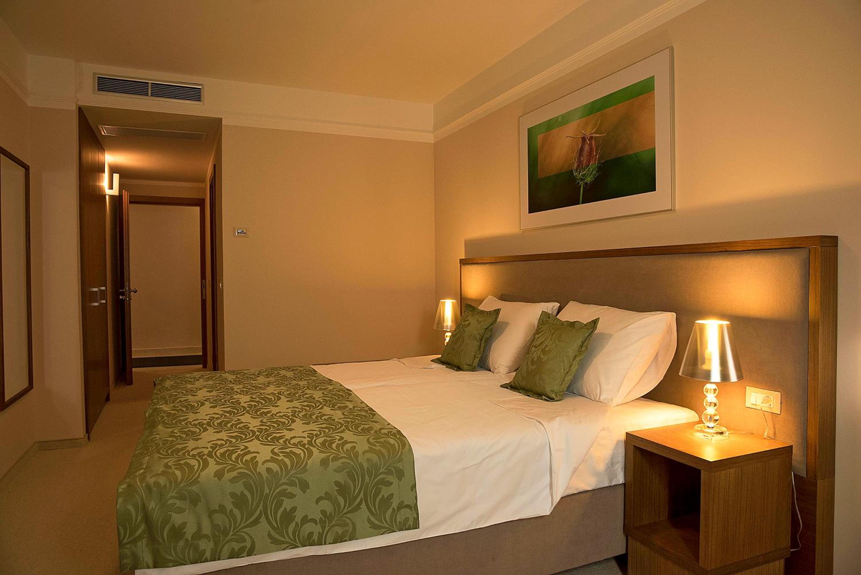 Double Room with Balcony - Photo 1