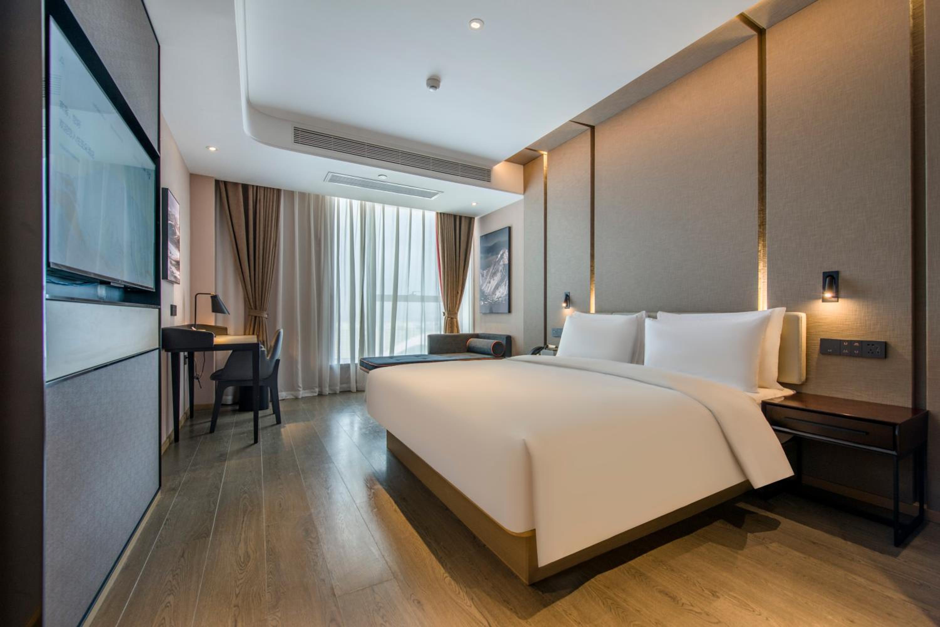 Elegant Double Room photo 3