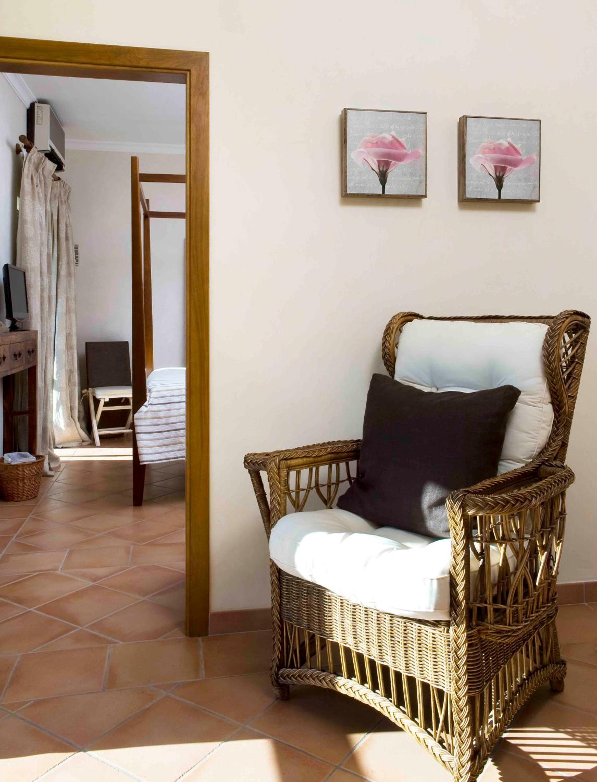 Suite - Photo 4