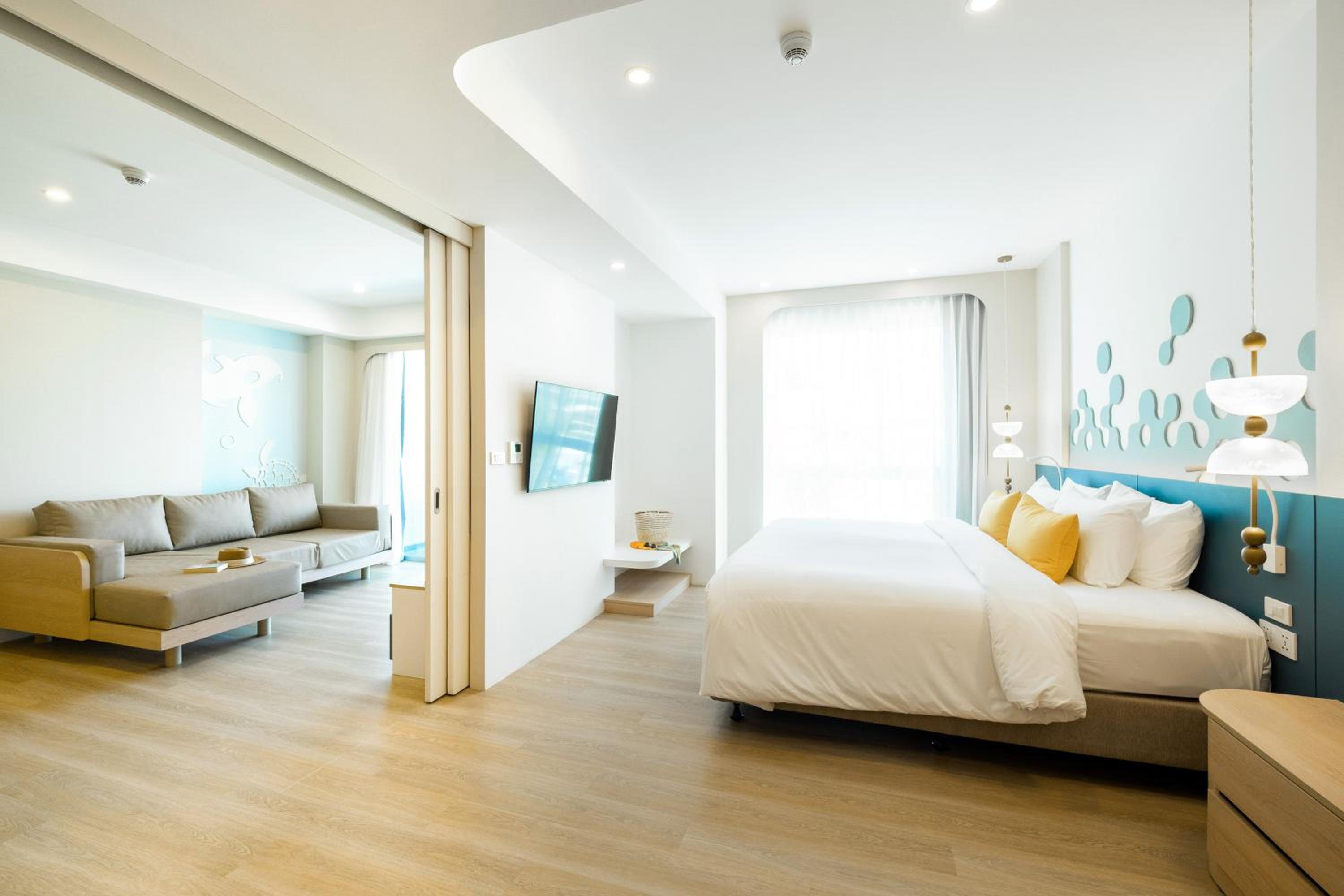 Two Bedroom Teen Suite - Photo 11