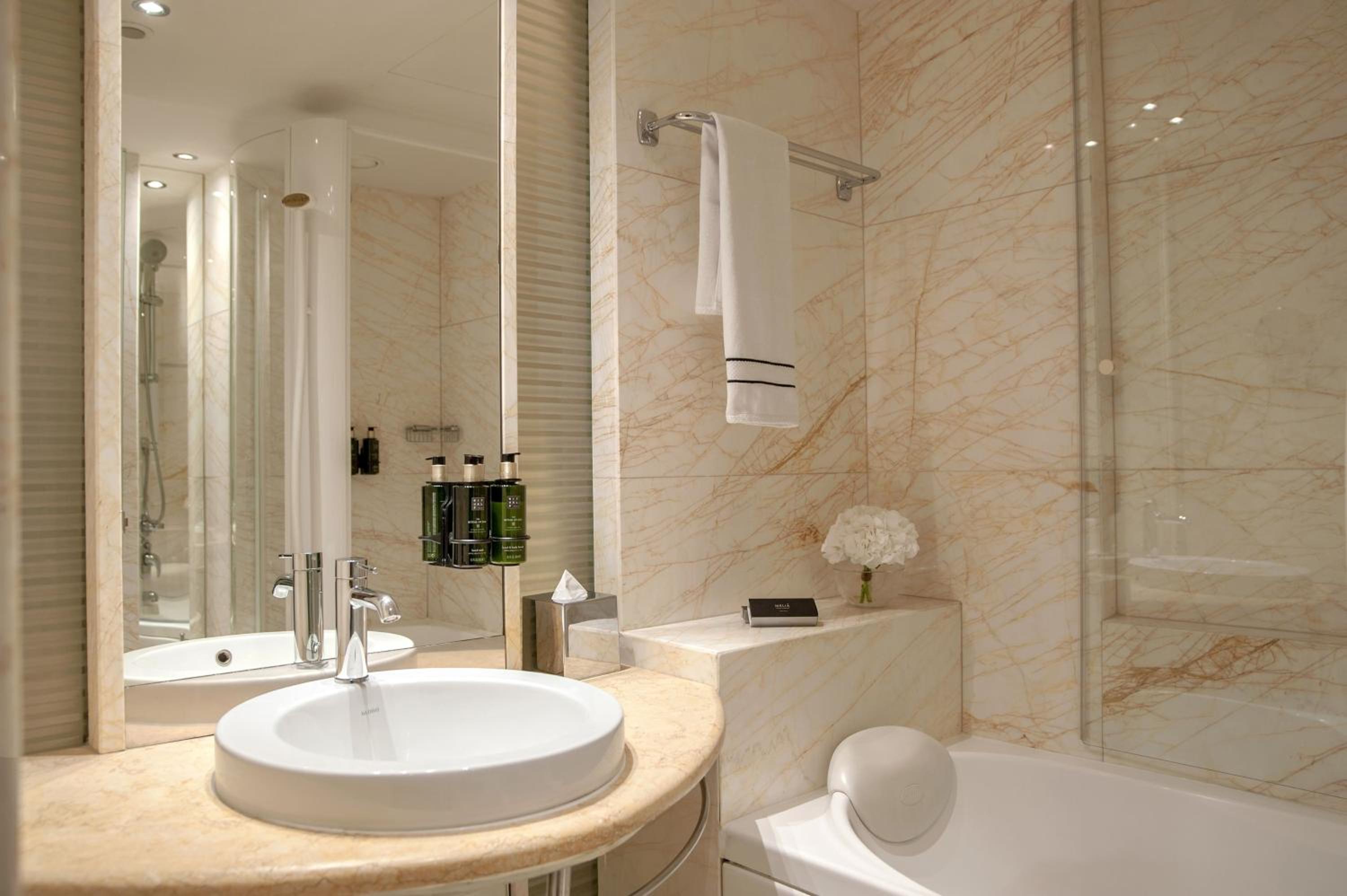 Interconnecting Melia Room