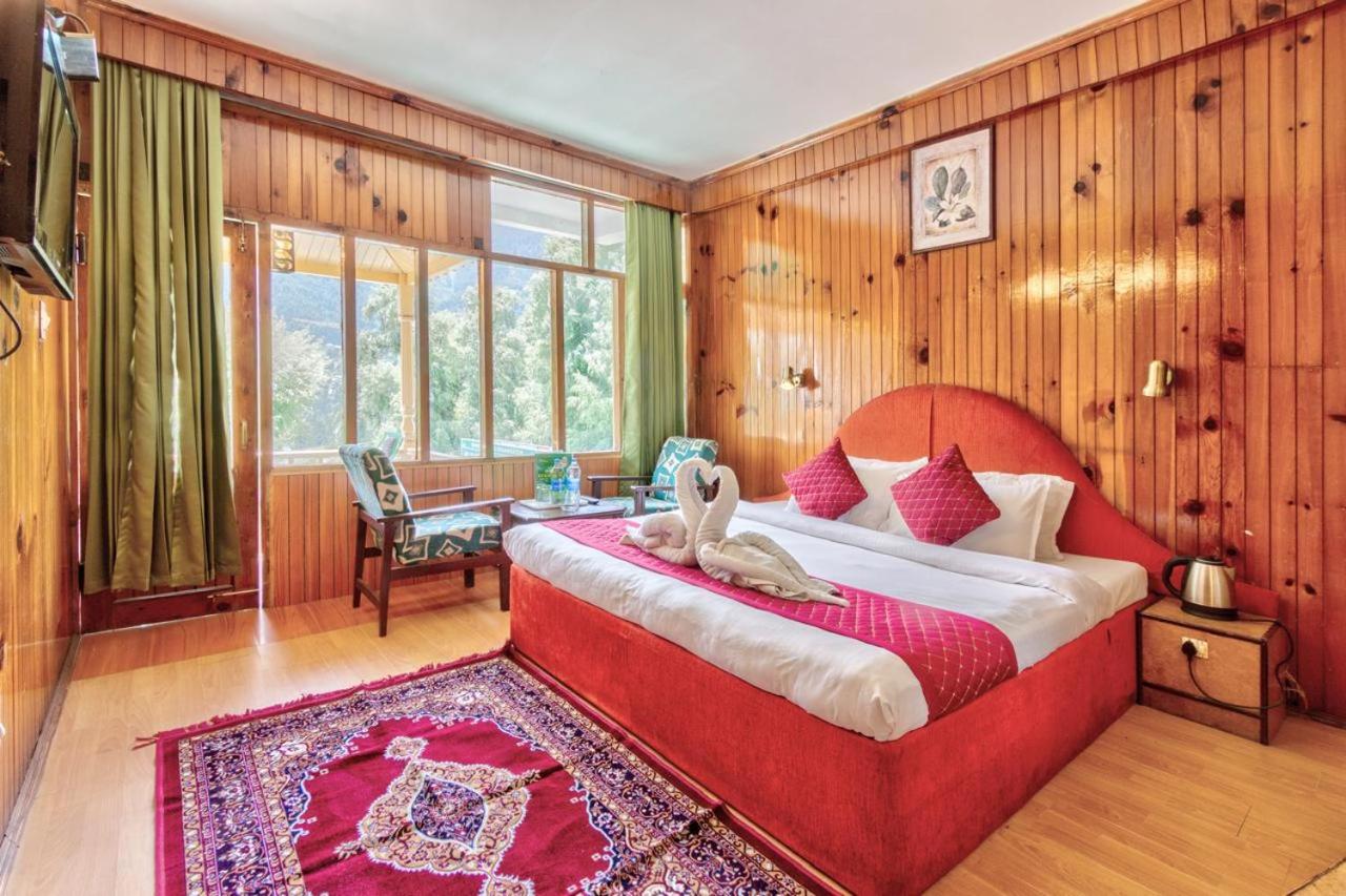 Double Room with Mountain View