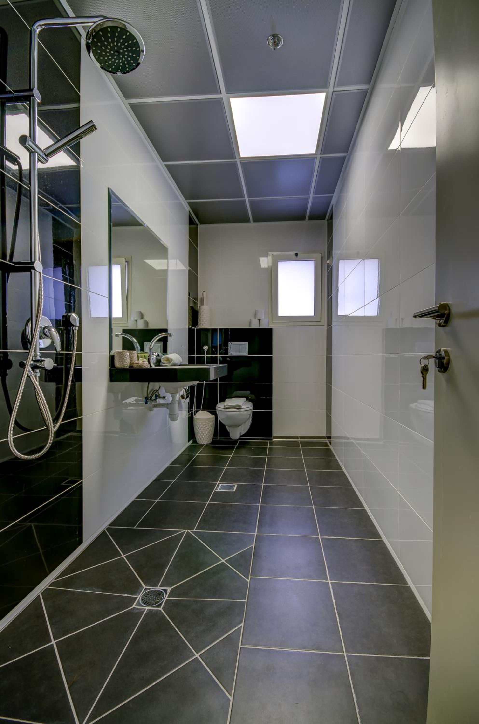 Suite photo 1
