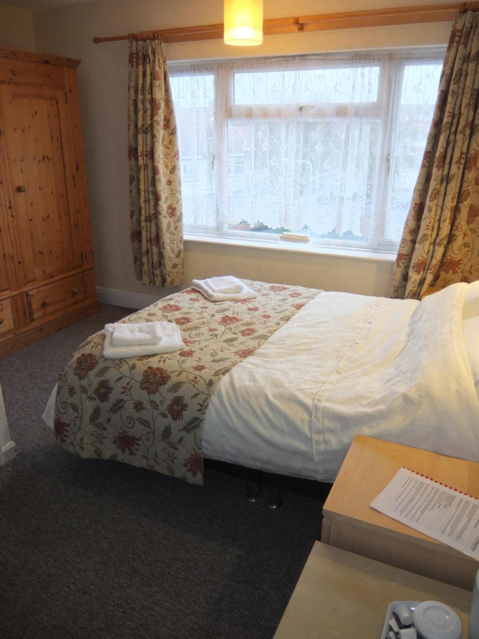 Large Double Room photo 3