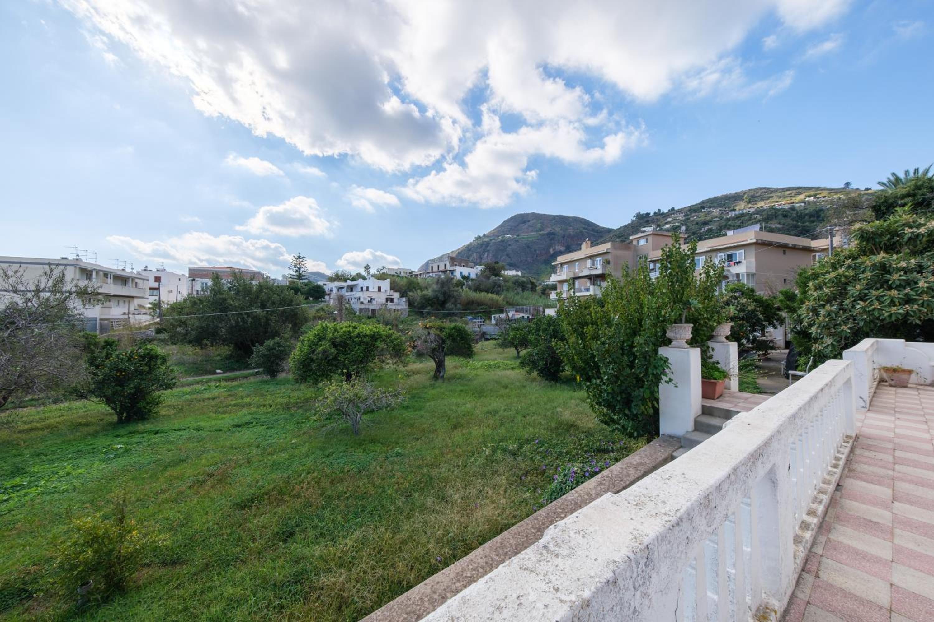 Villa with Garden View