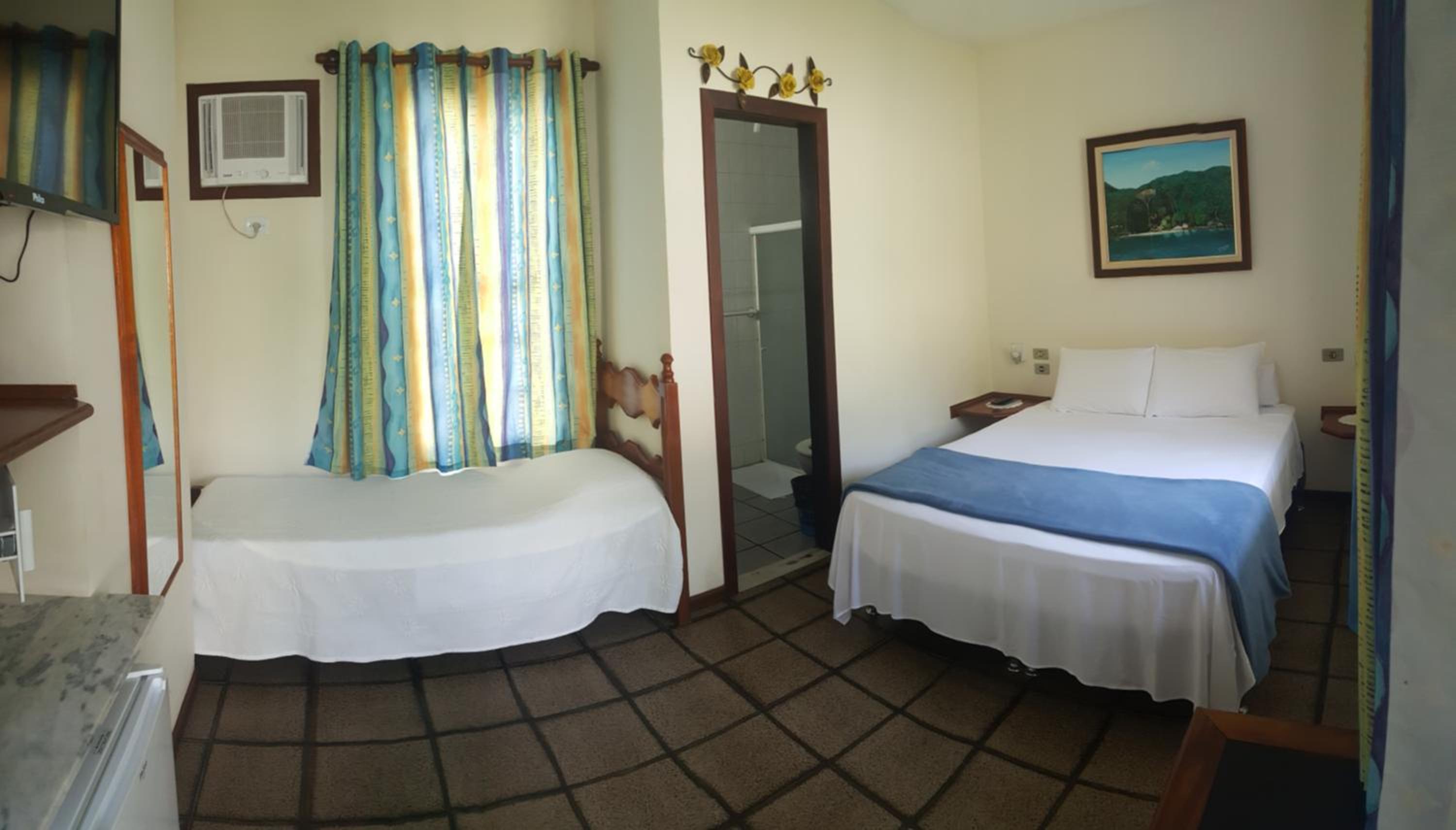 Standard Queen Room